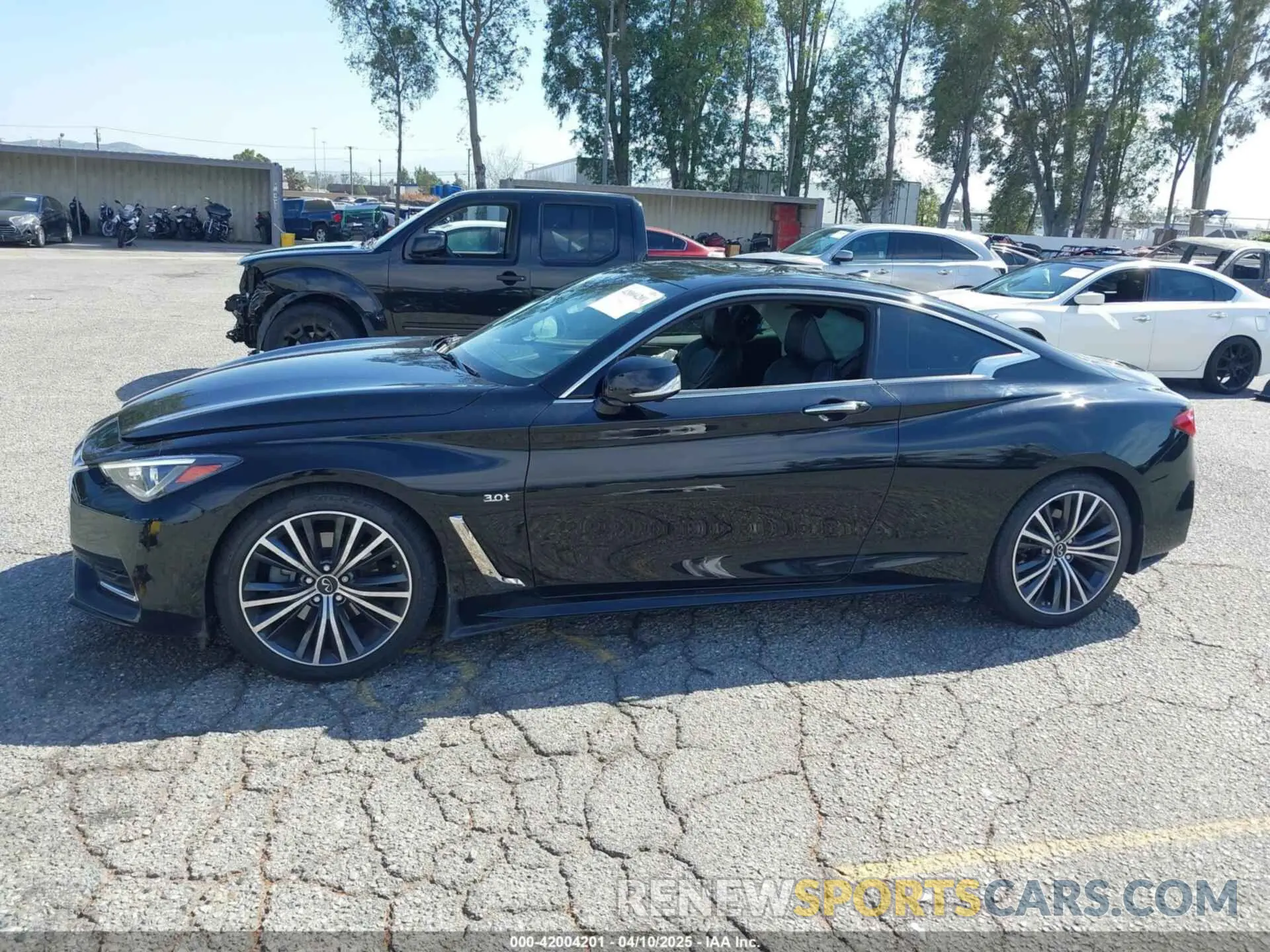 14 fotografías del automóvil dañado JN1EV7EK6LM340201 INFINITI Q60 2020