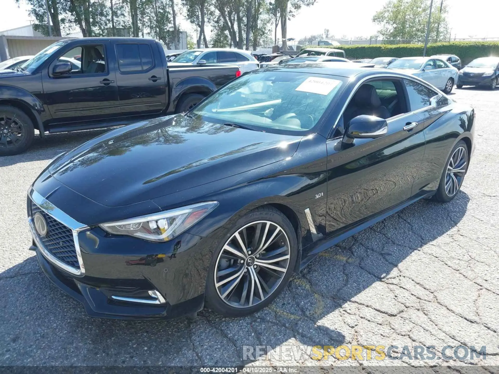2 fotografías del automóvil dañado JN1EV7EK6LM340201 INFINITI Q60 2020