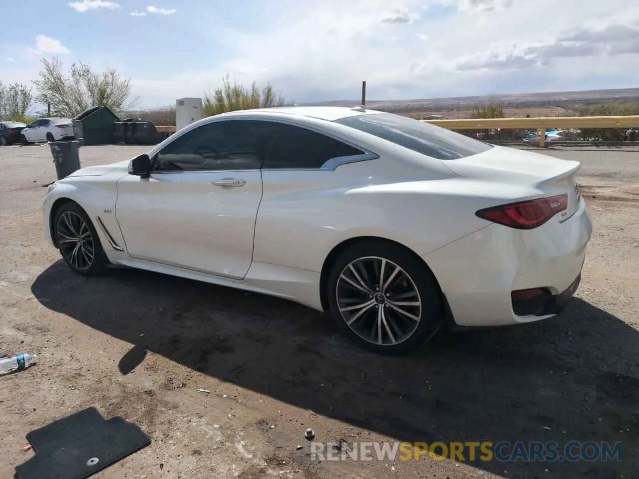 2 fotografías del automóvil dañado JN1EV7EL6LM380500 INFINITI Q60 2020