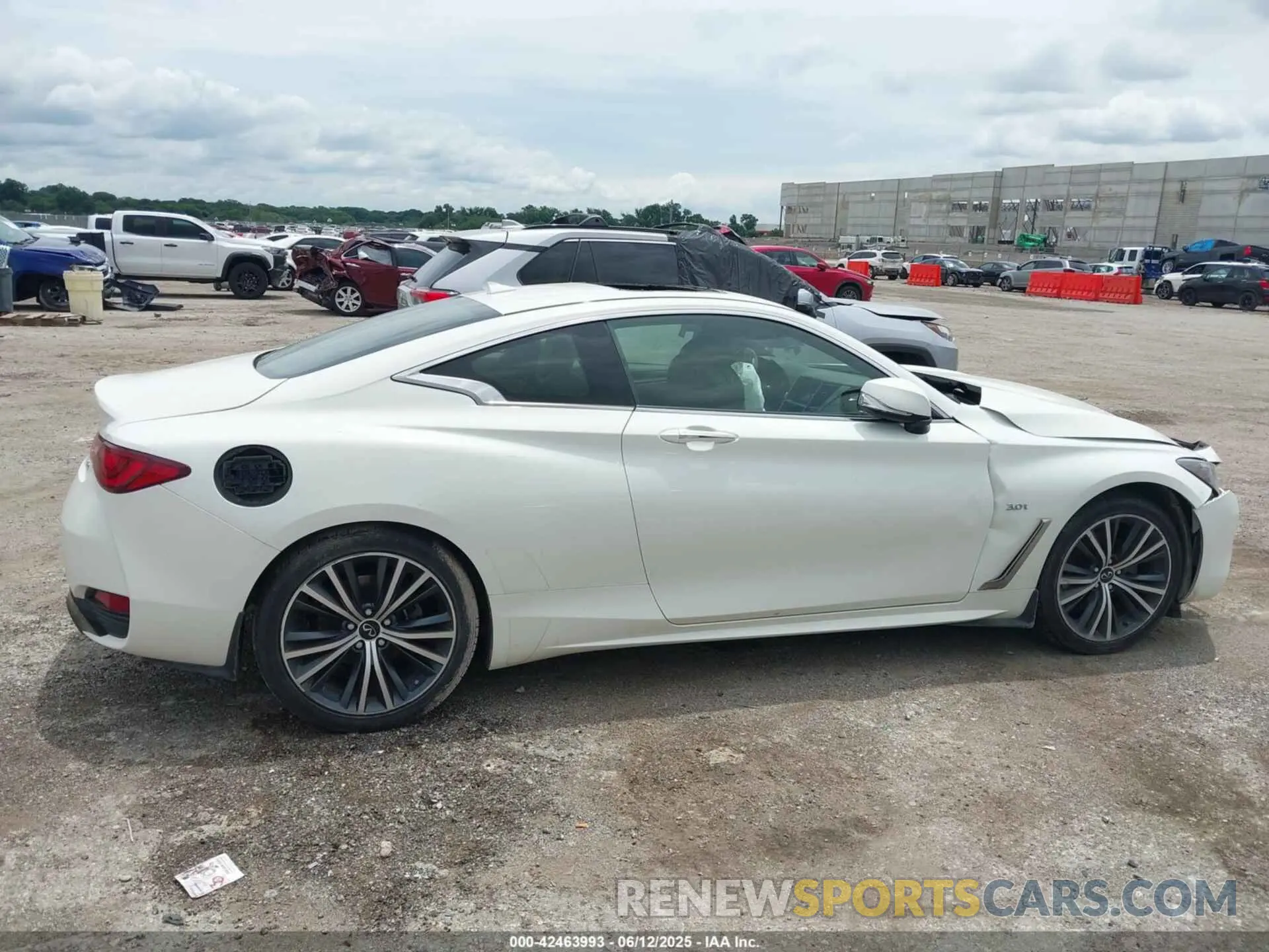 12 fotografías del automóvil dañado JN1EV7EL7LM380571 INFINITI Q60 2020