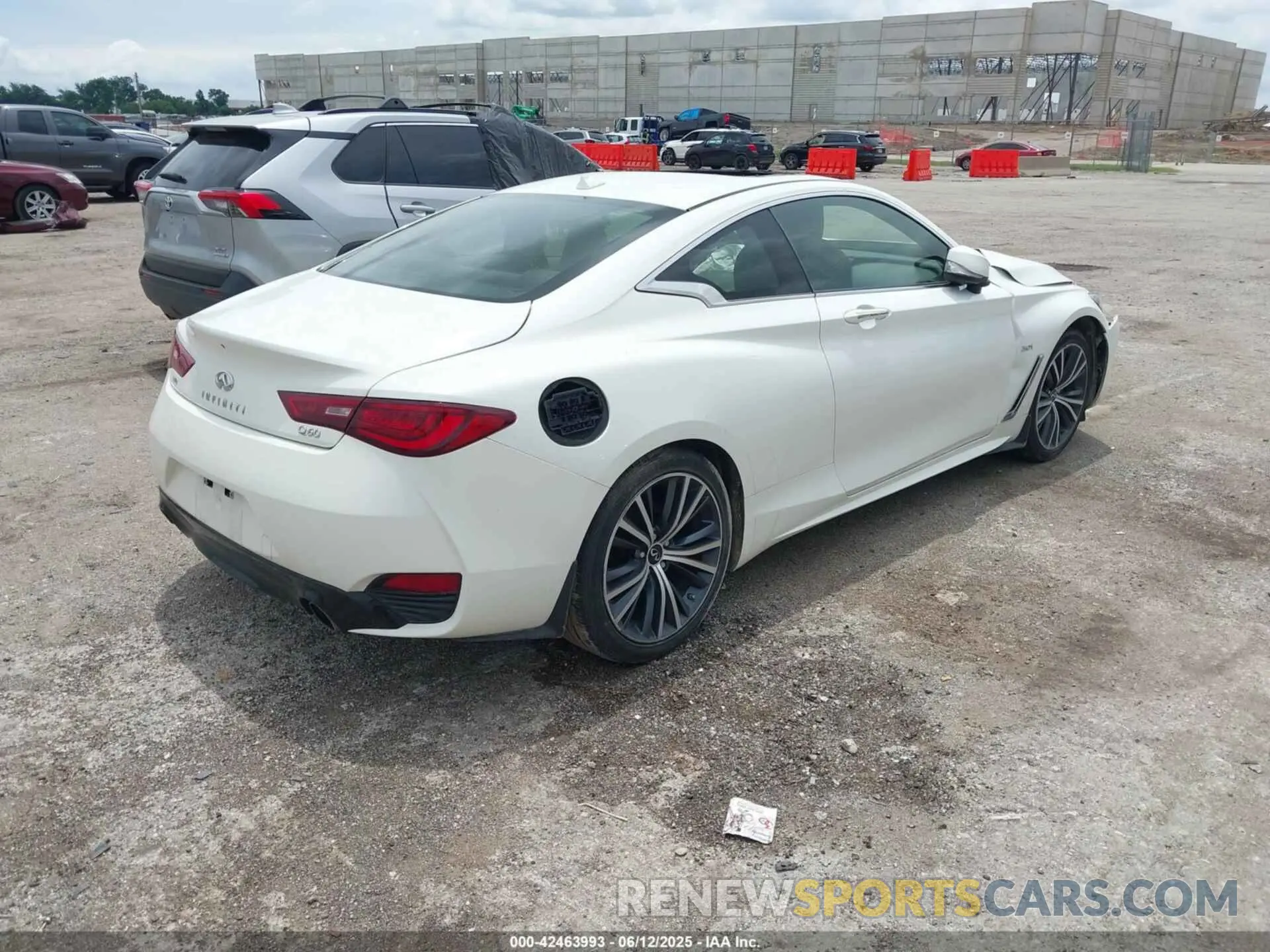 4 fotografías del automóvil dañado JN1EV7EL7LM380571 INFINITI Q60 2020
