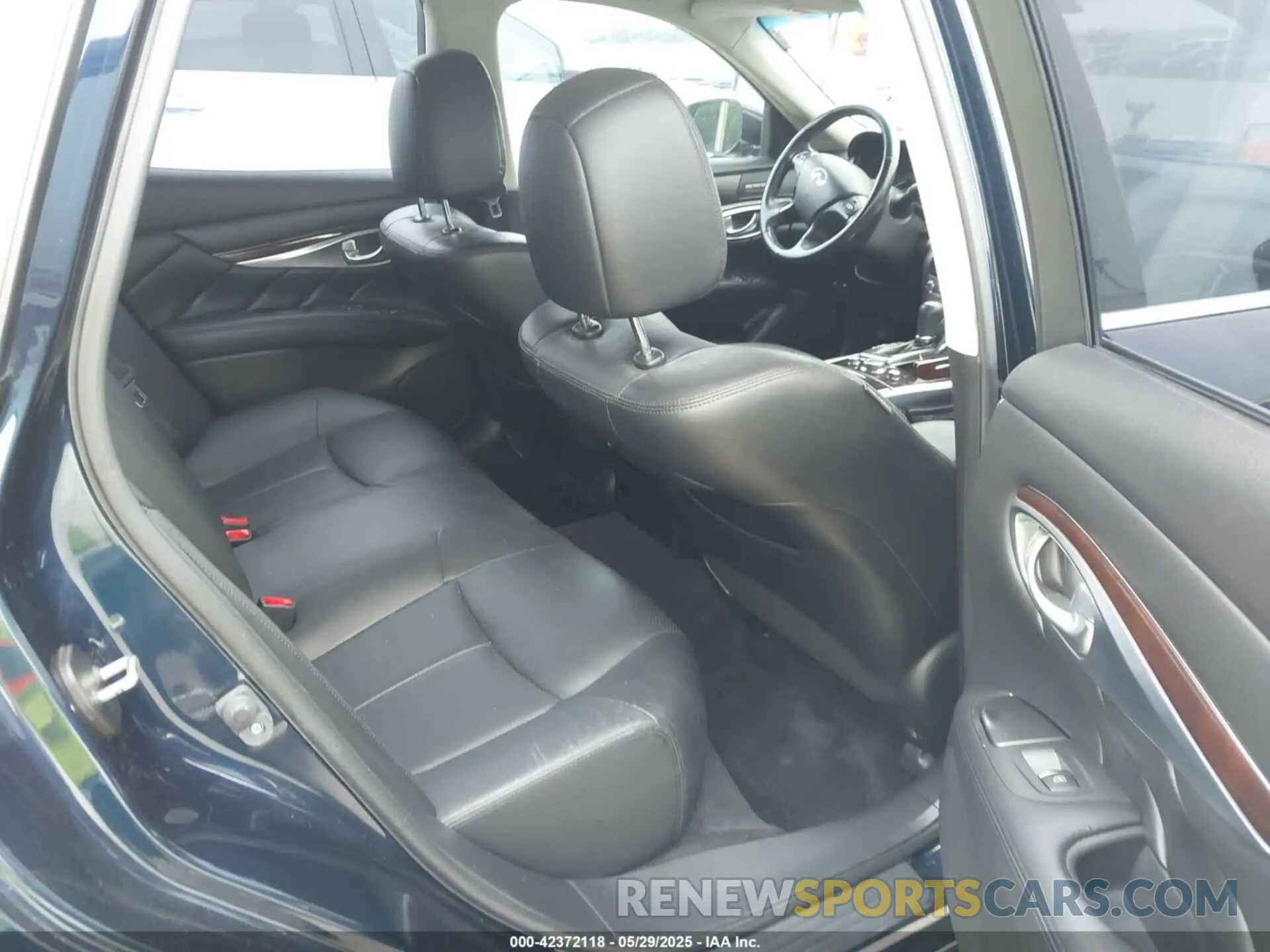 8 fotografías del automóvil dañado JN1BY1AR9KM585597 INFINITI Q70 2019