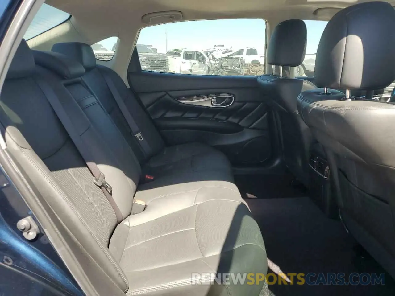 10 fotografías del automóvil dañado JN1BY1PP6KM685100 INFINITI Q70 2019