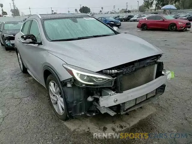 11 fotografías del automóvil dañado SJKCH5CP4KA011380 INFINITI QX30 2019