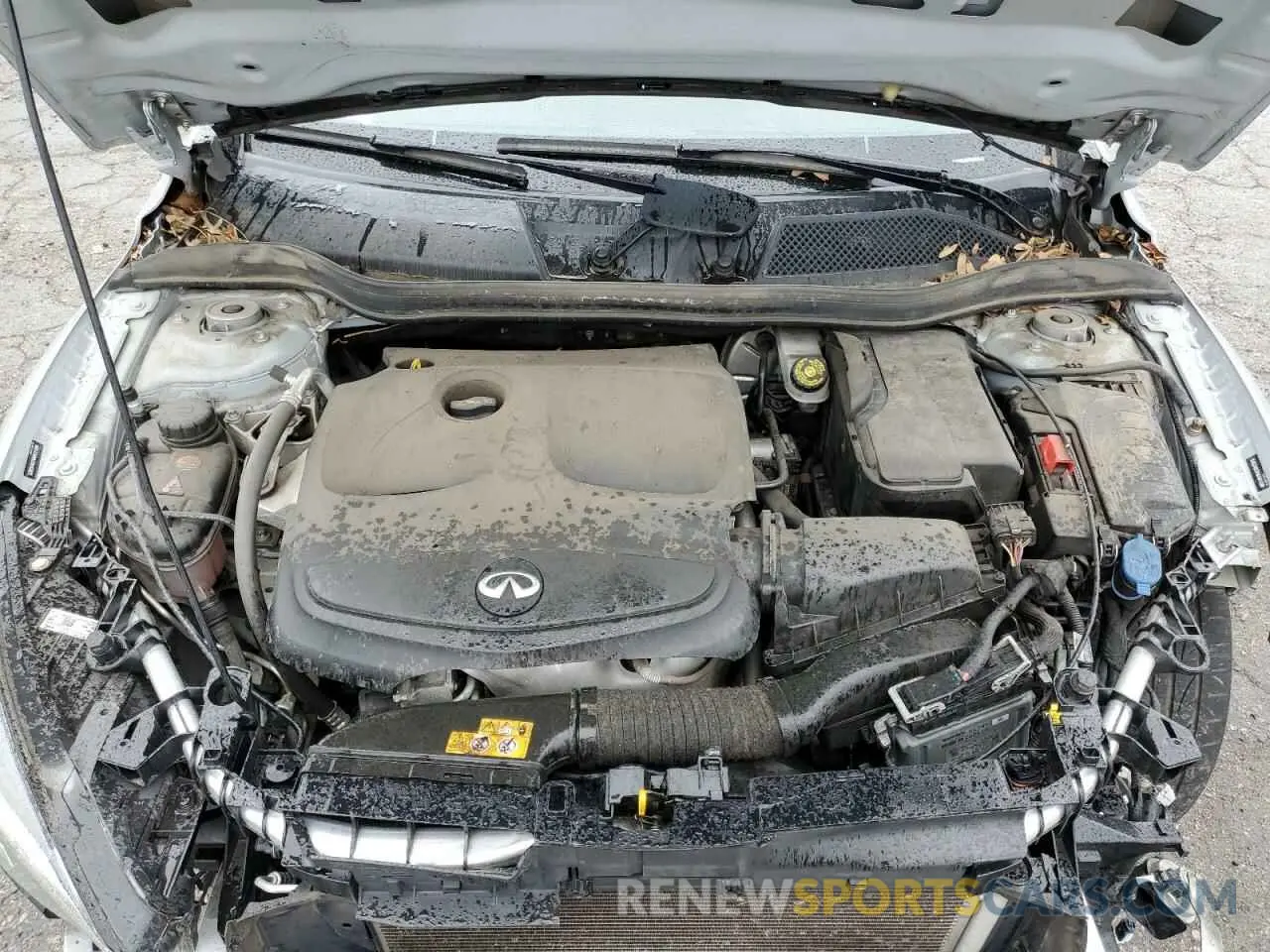 12 fotografías del automóvil dañado SJKCH5CP4KA011380 INFINITI QX30 2019