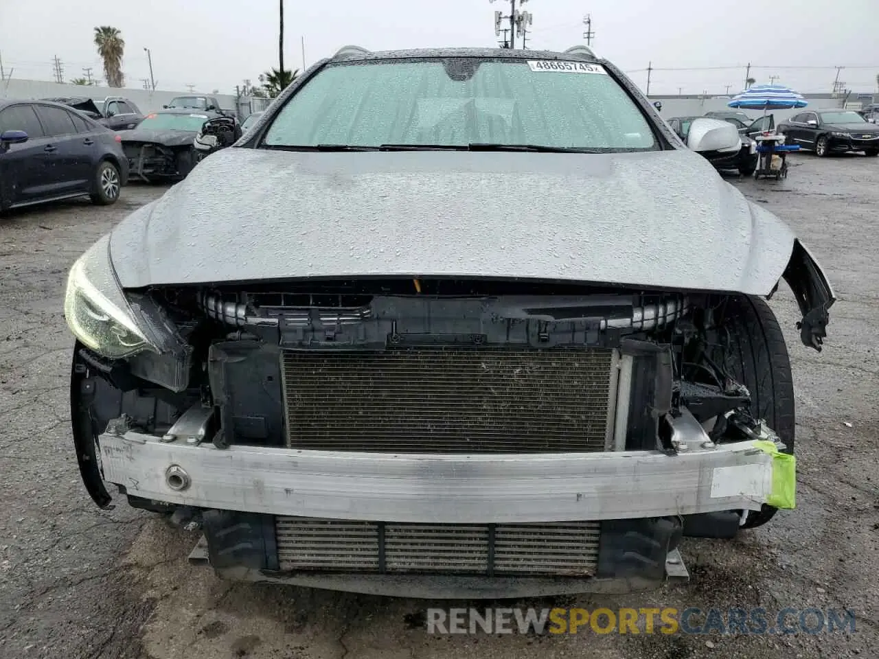 5 fotografías del automóvil dañado SJKCH5CP4KA011380 INFINITI QX30 2019