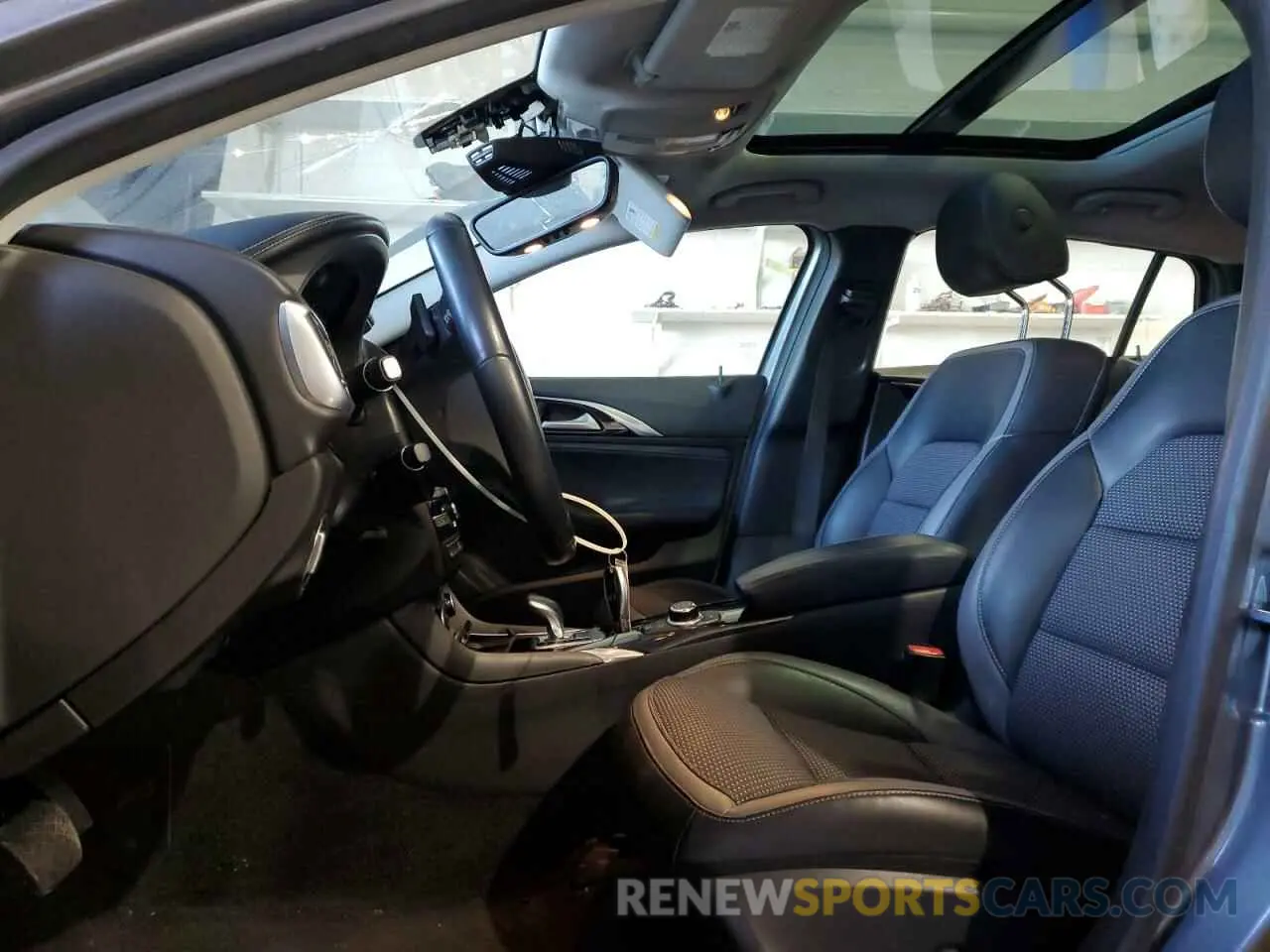 7 fotografías del automóvil dañado SJKCH5CR0KA008414 INFINITI QX30 2019