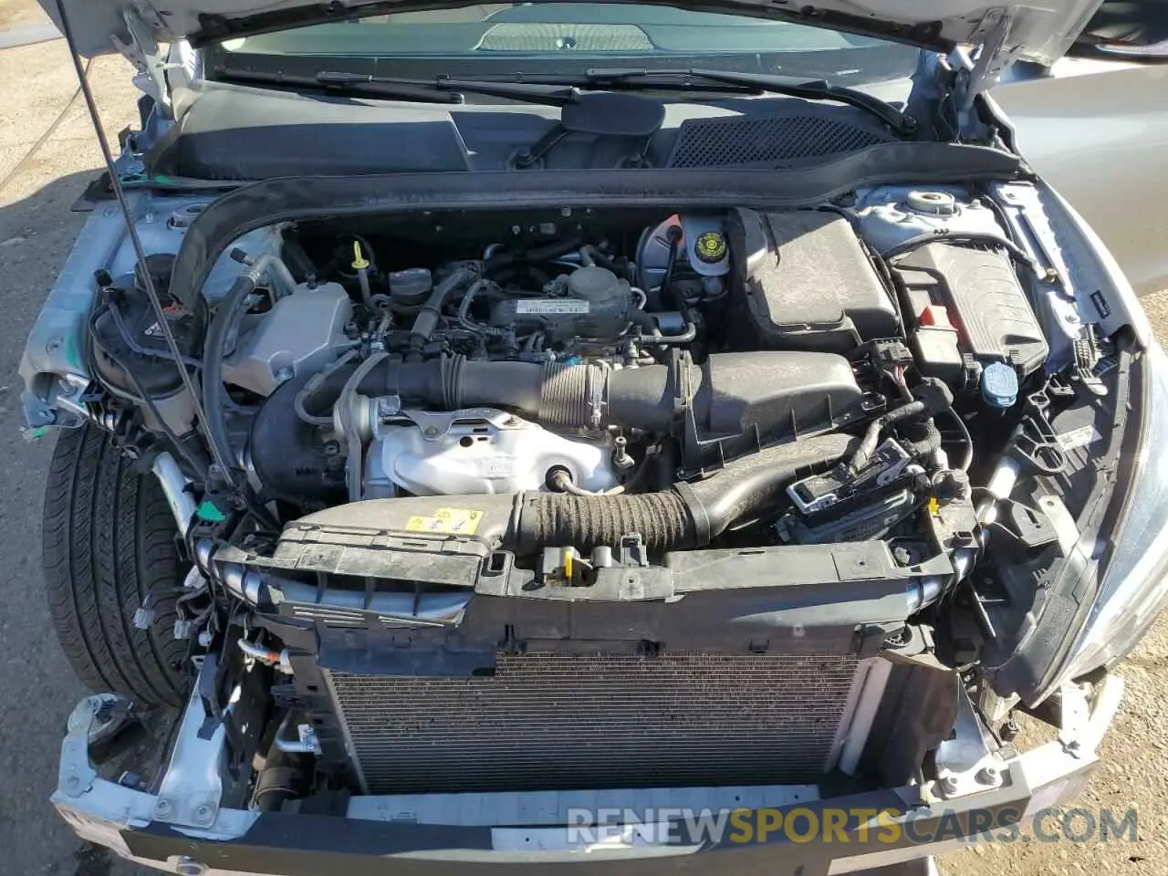 11 fotografías del automóvil dañado SJKCH5CR2KA011265 INFINITI QX30 2019