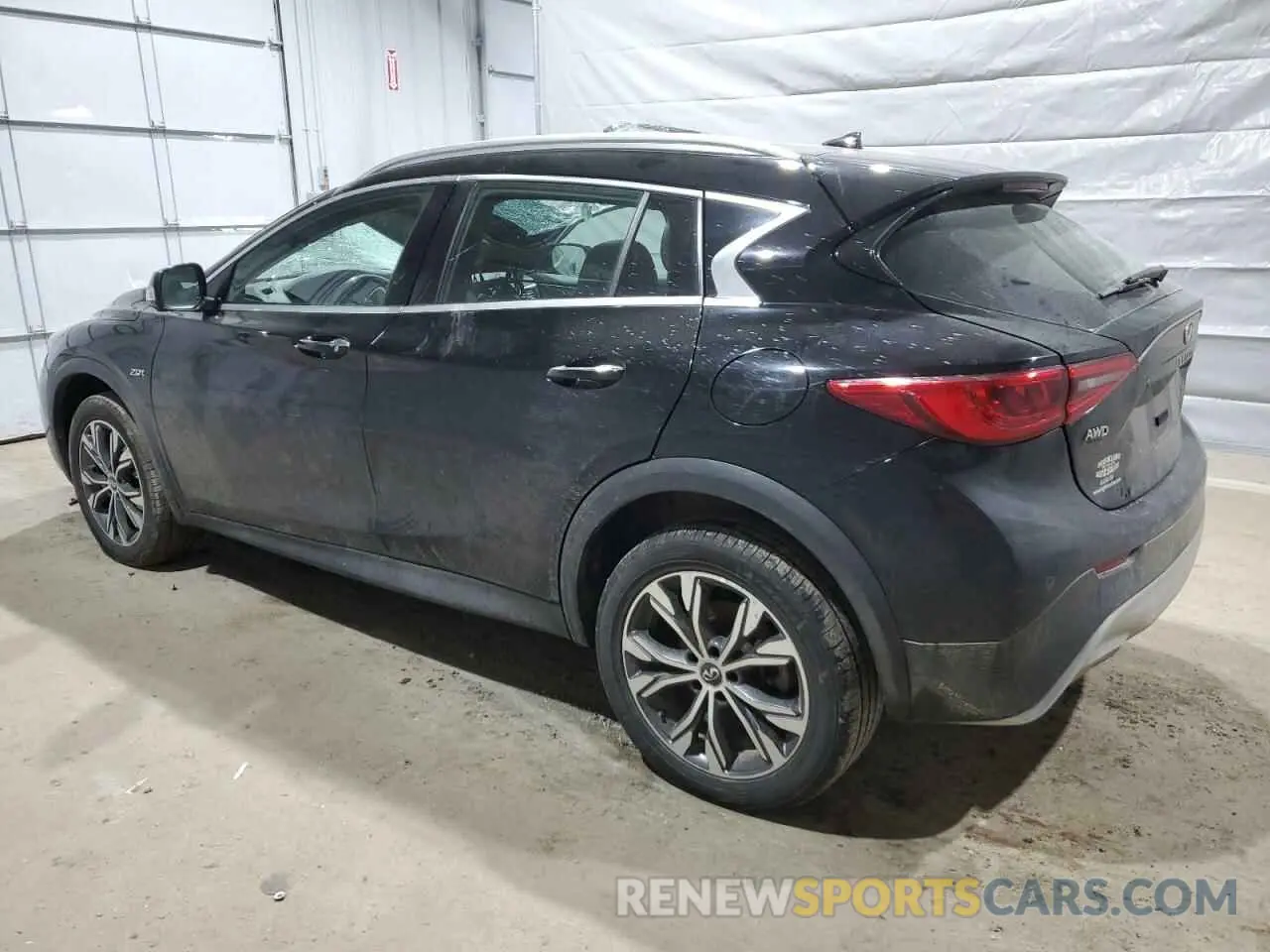 2 fotografías del automóvil dañado SJKCH5CR5KA010465 INFINITI QX30 2019