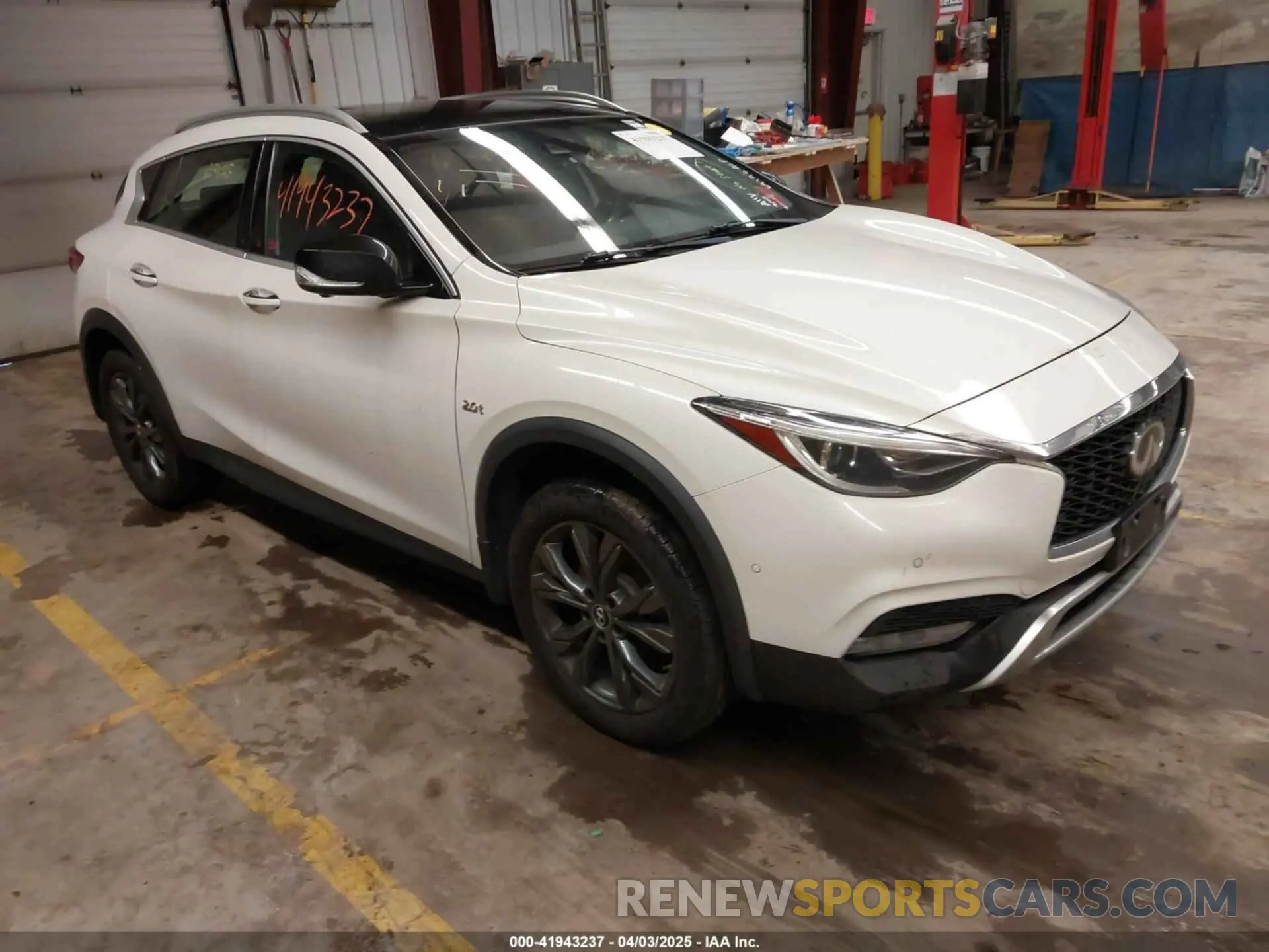 1 fotografías del automóvil dañado SJKCH5CR6KA008658 INFINITI QX30 2019