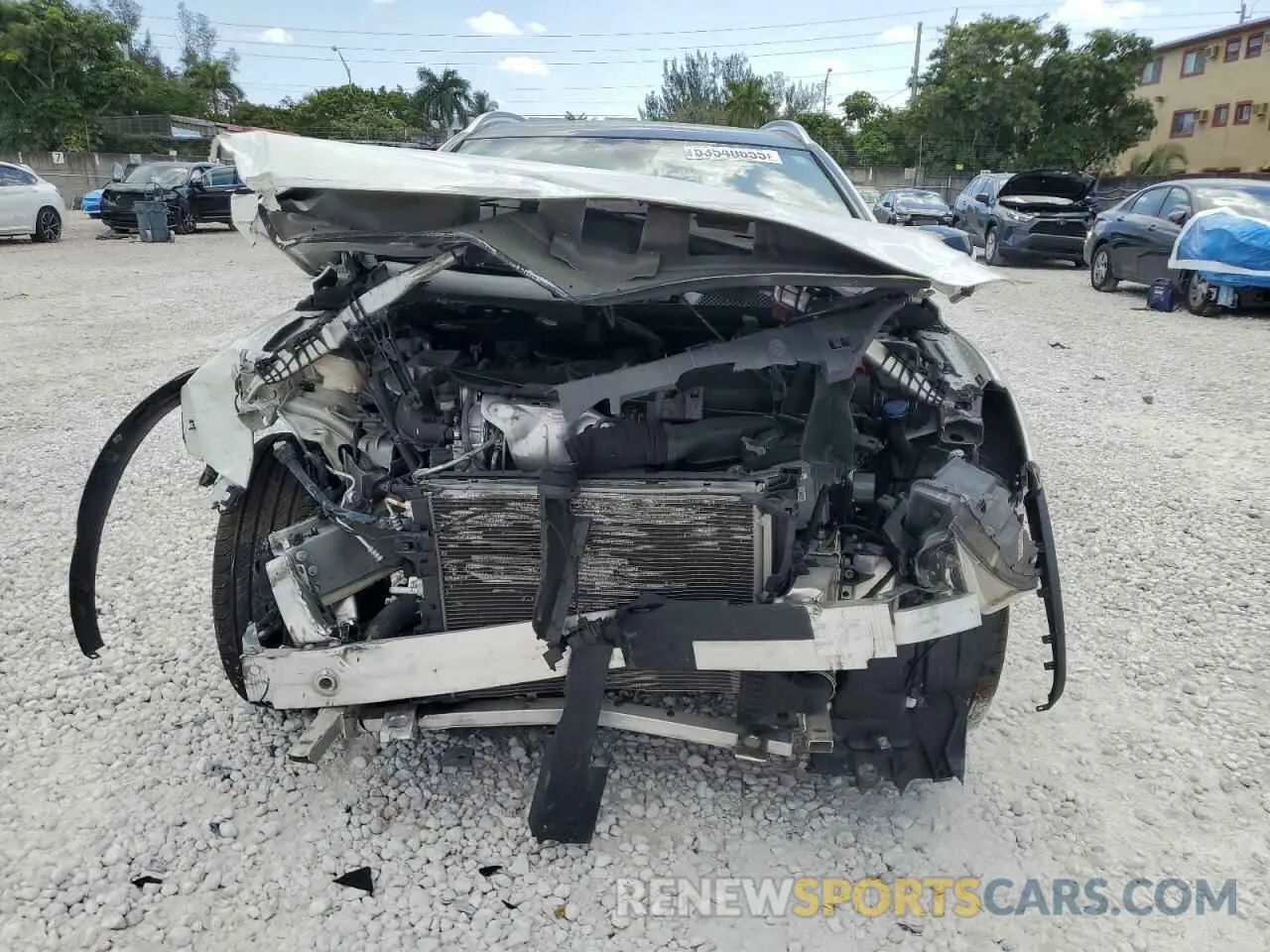 5 fotografías del automóvil dañado SJKCH5CR7KA009141 INFINITI QX30 2019