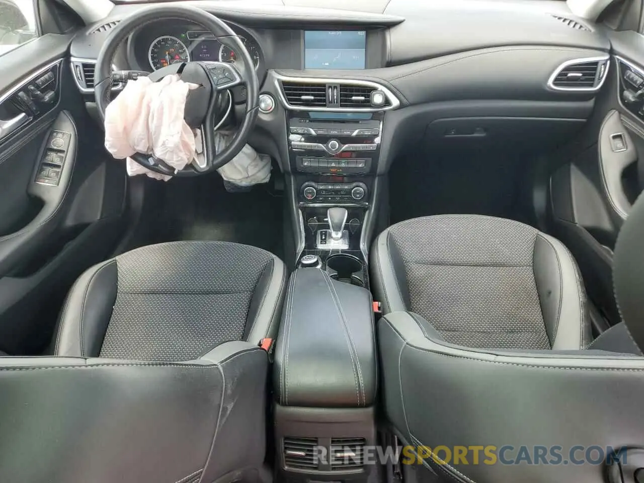 8 fotografías del automóvil dañado SJKCH5CR7KA009141 INFINITI QX30 2019