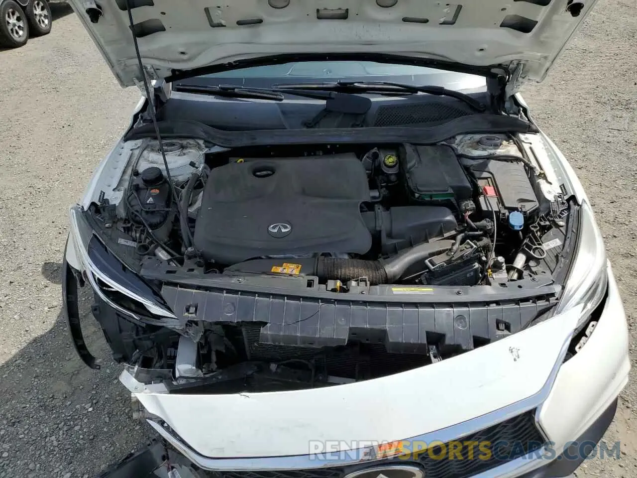 12 fotografías del automóvil dañado SJKCH5CR7KA011861 INFINITI QX30 2019