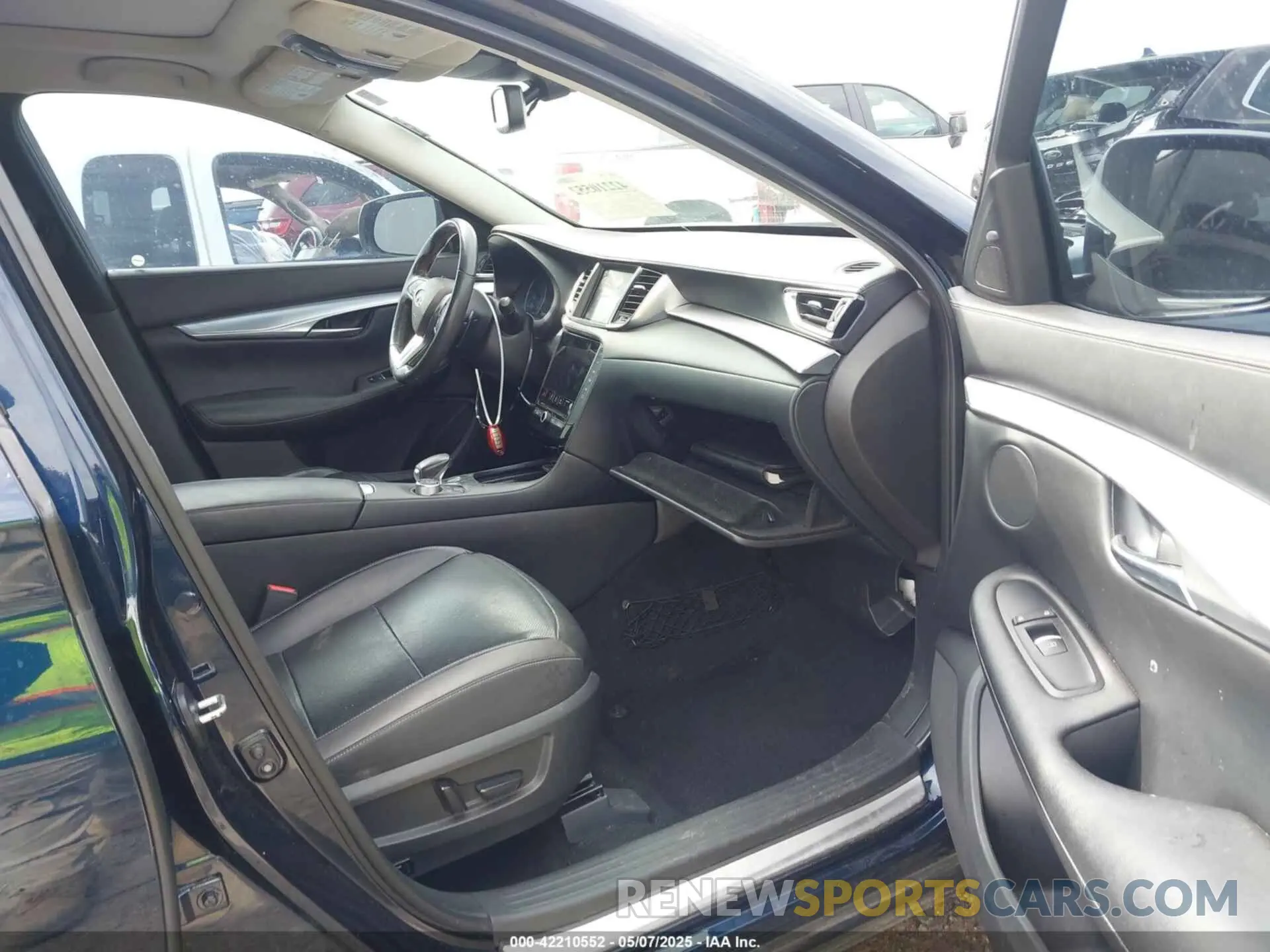 5 fotografías del automóvil dañado 3PCAJ5M12KF118394 INFINITI QX50 2019