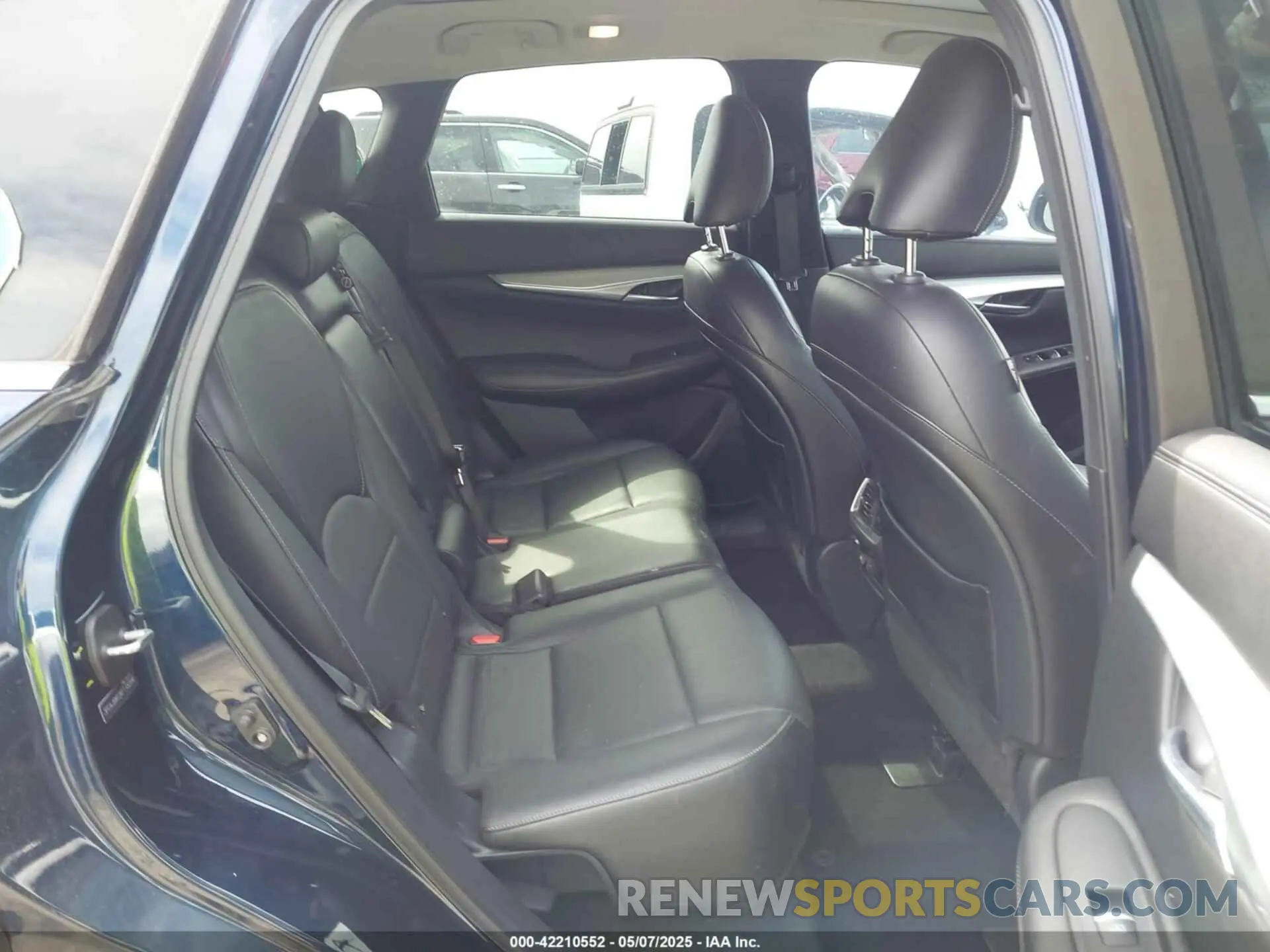8 fotografías del automóvil dañado 3PCAJ5M12KF118394 INFINITI QX50 2019