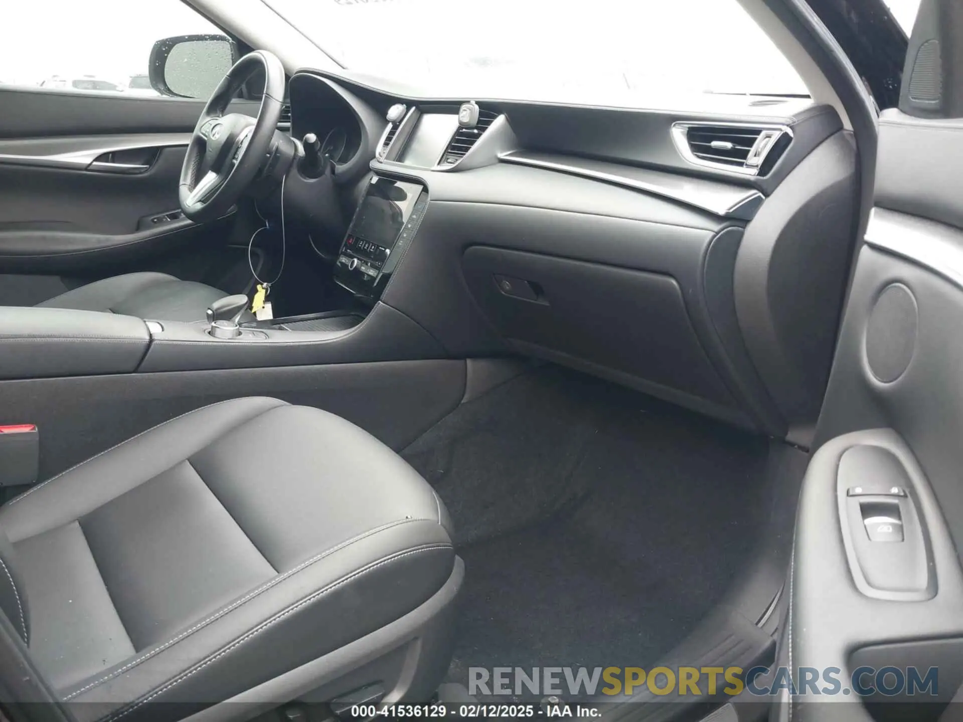 5 fotografías del automóvil dañado 3PCAJ5M12KF141402 INFINITI QX50 2019