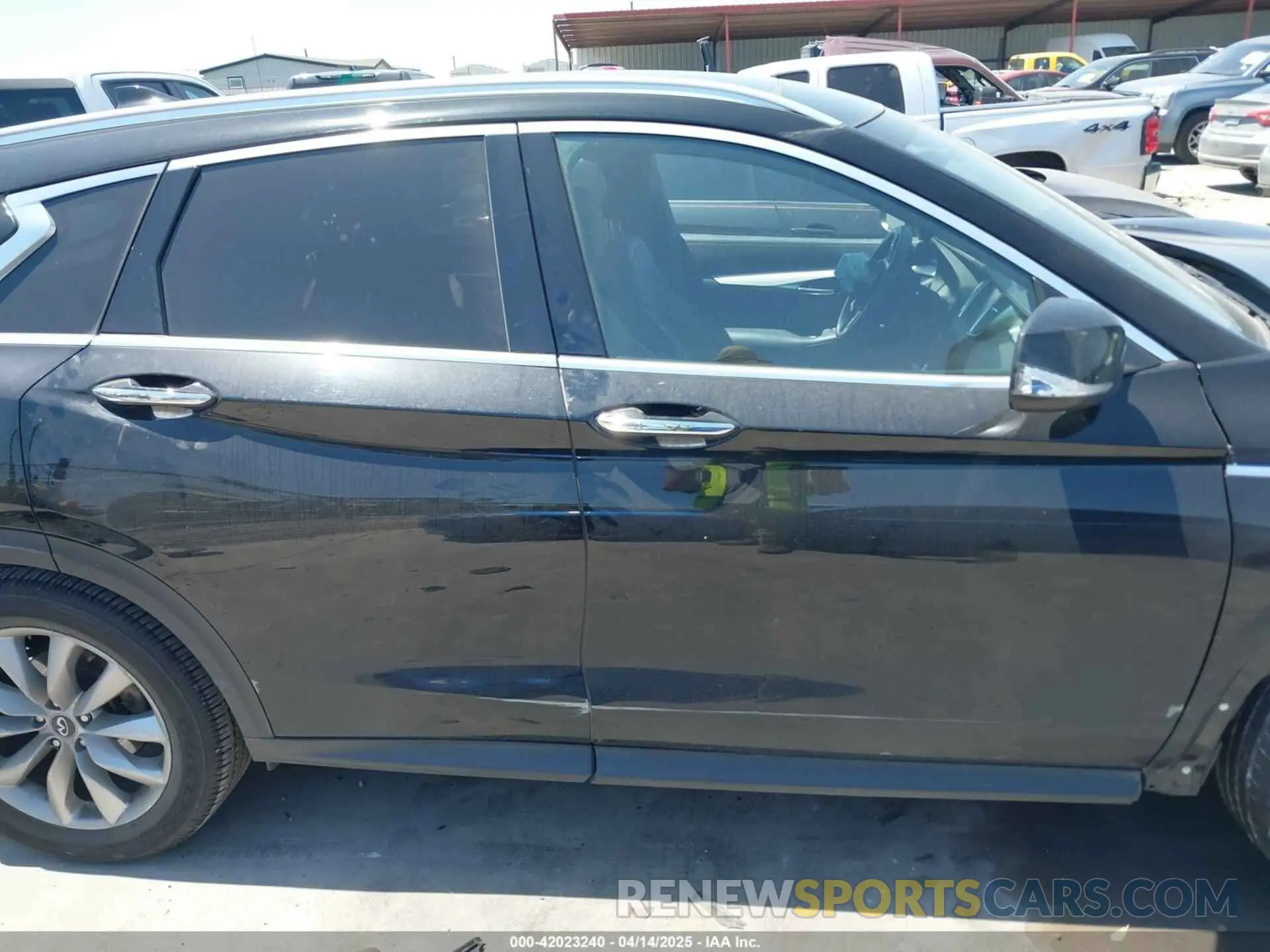 14 fotografías del automóvil dañado 3PCAJ5M13KF130893 INFINITI QX50 2019
