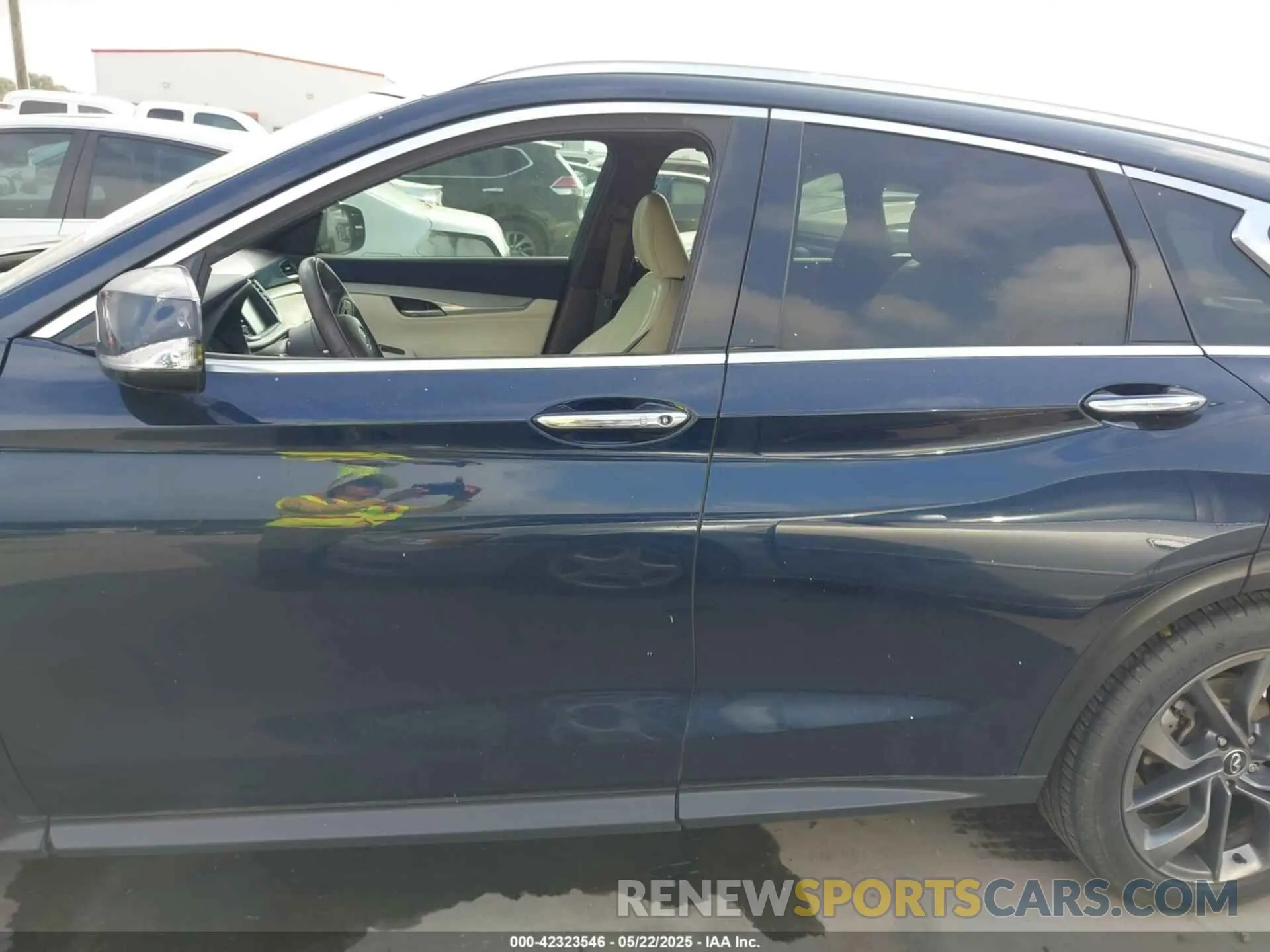 14 fotografías del automóvil dañado 3PCAJ5M14KF110183 INFINITI QX50 2019