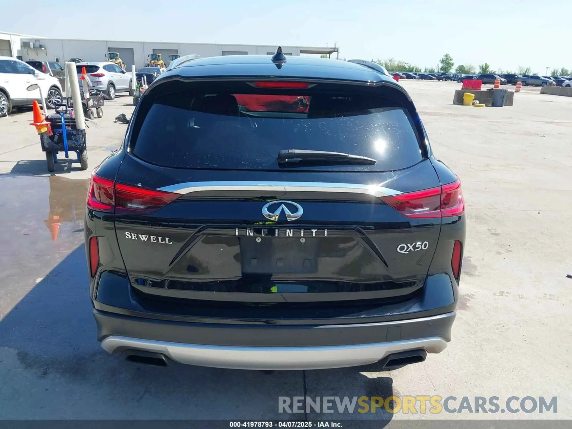 16 fotografías del automóvil dañado 3PCAJ5M15KF112850 INFINITI QX50 2019