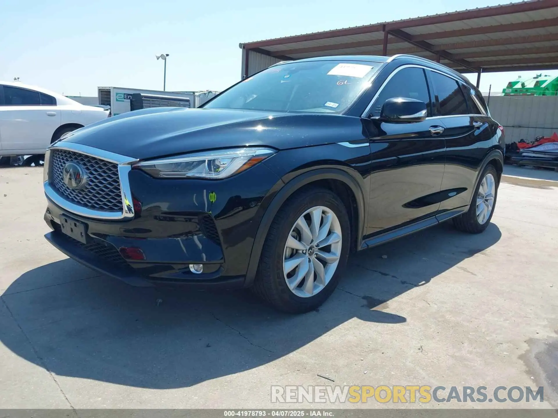 2 fotografías del automóvil dañado 3PCAJ5M15KF112850 INFINITI QX50 2019
