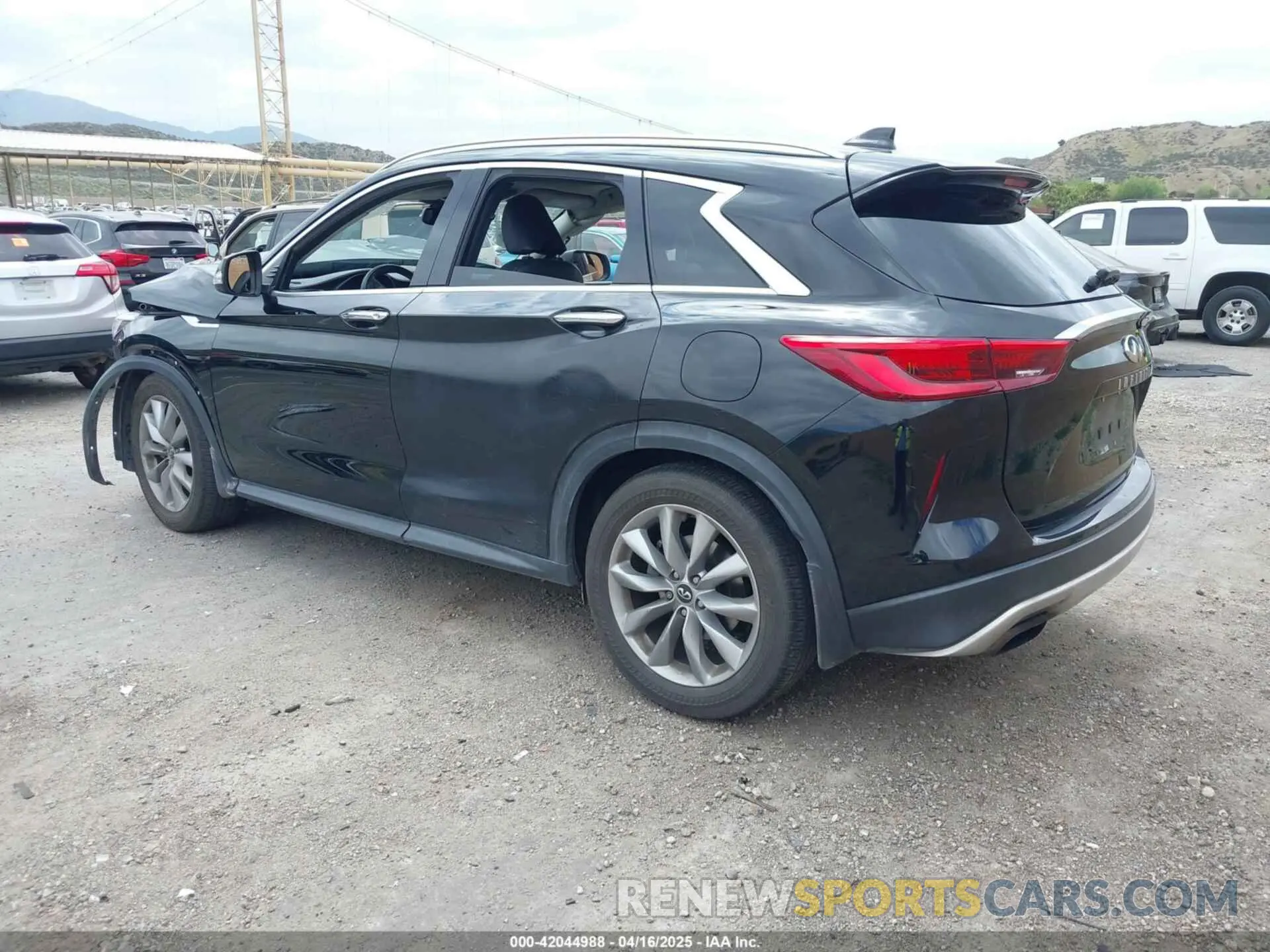 3 fotografías del automóvil dañado 3PCAJ5M15KF131964 INFINITI QX50 2019