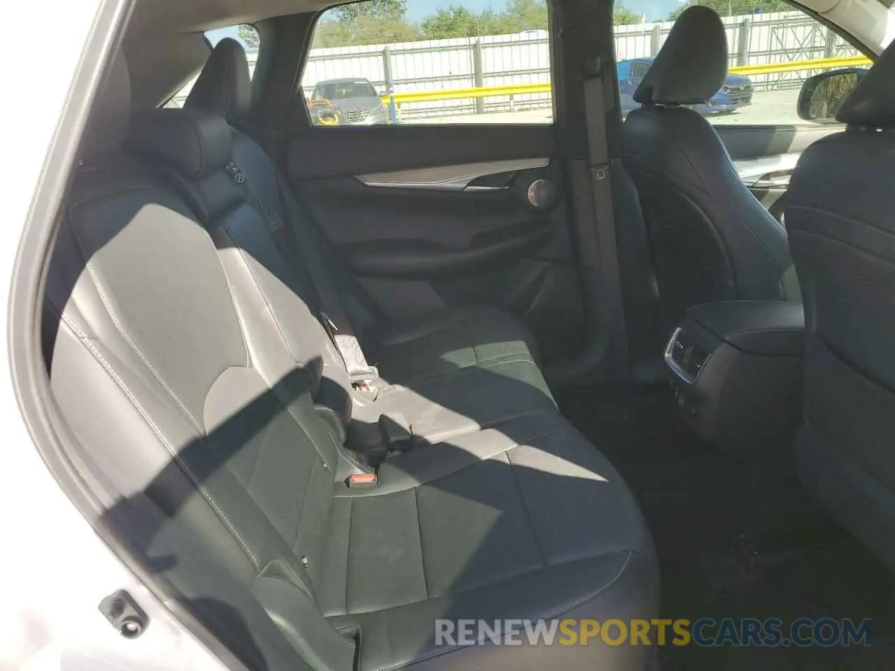 11 fotografías del automóvil dañado 3PCAJ5M1XKF146248 INFINITI QX50 2019