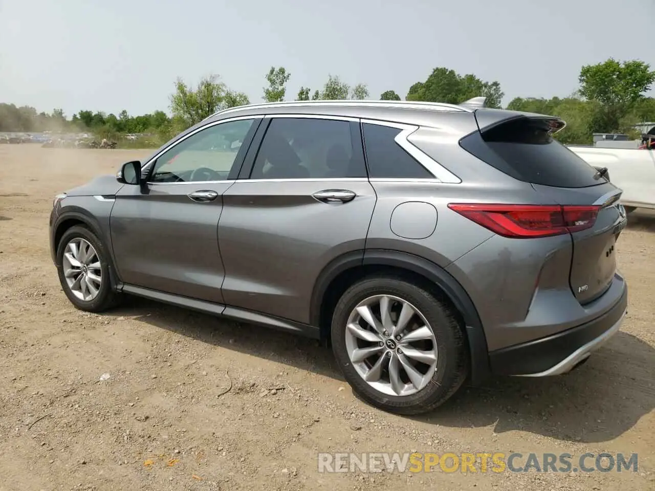 2 fotografías del automóvil dañado 3PCAJ5M30KF143361 INFINITI QX50 2019