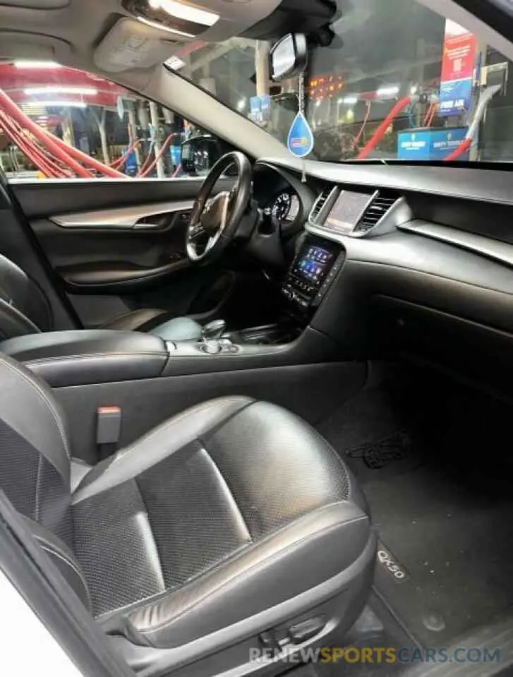 5 fotografías del automóvil dañado 3PCAJ5M32KF106005 INFINITI QX50 2019