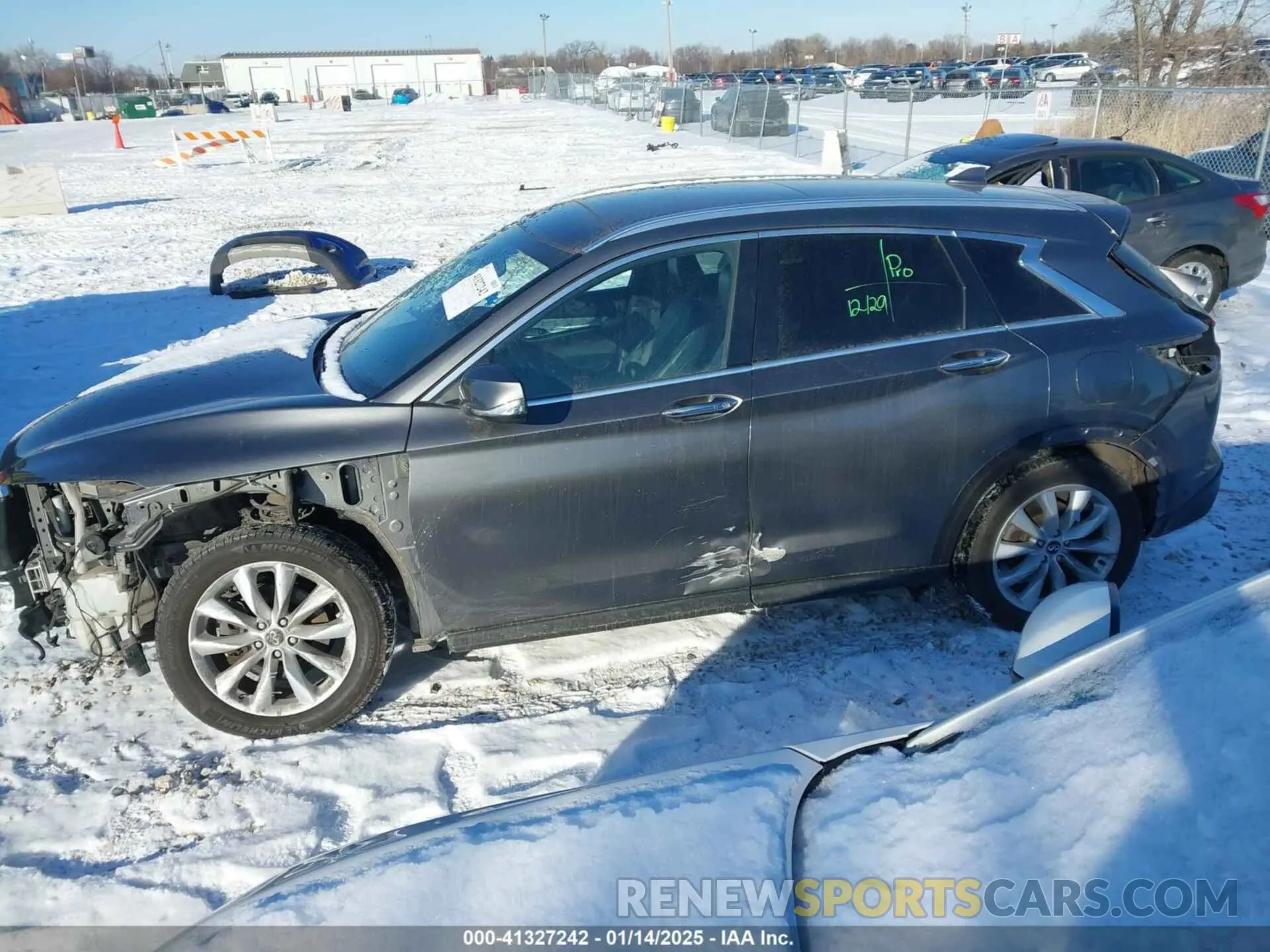 15 fotografías del automóvil dañado 3PCAJ5M32KF112130 INFINITI QX50 2019
