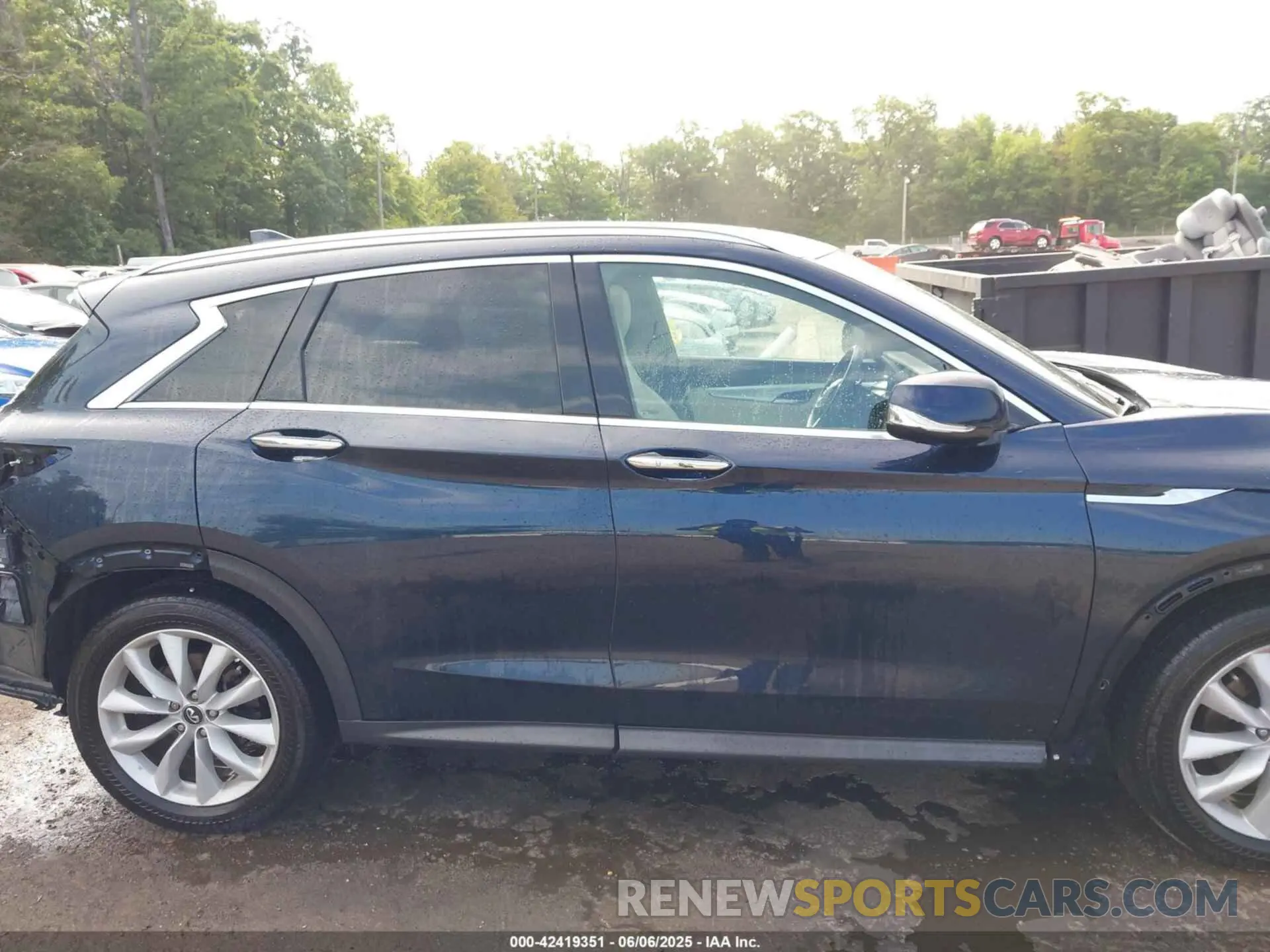 14 fotografías del automóvil dañado 3PCAJ5M32KF123550 INFINITI QX50 2019