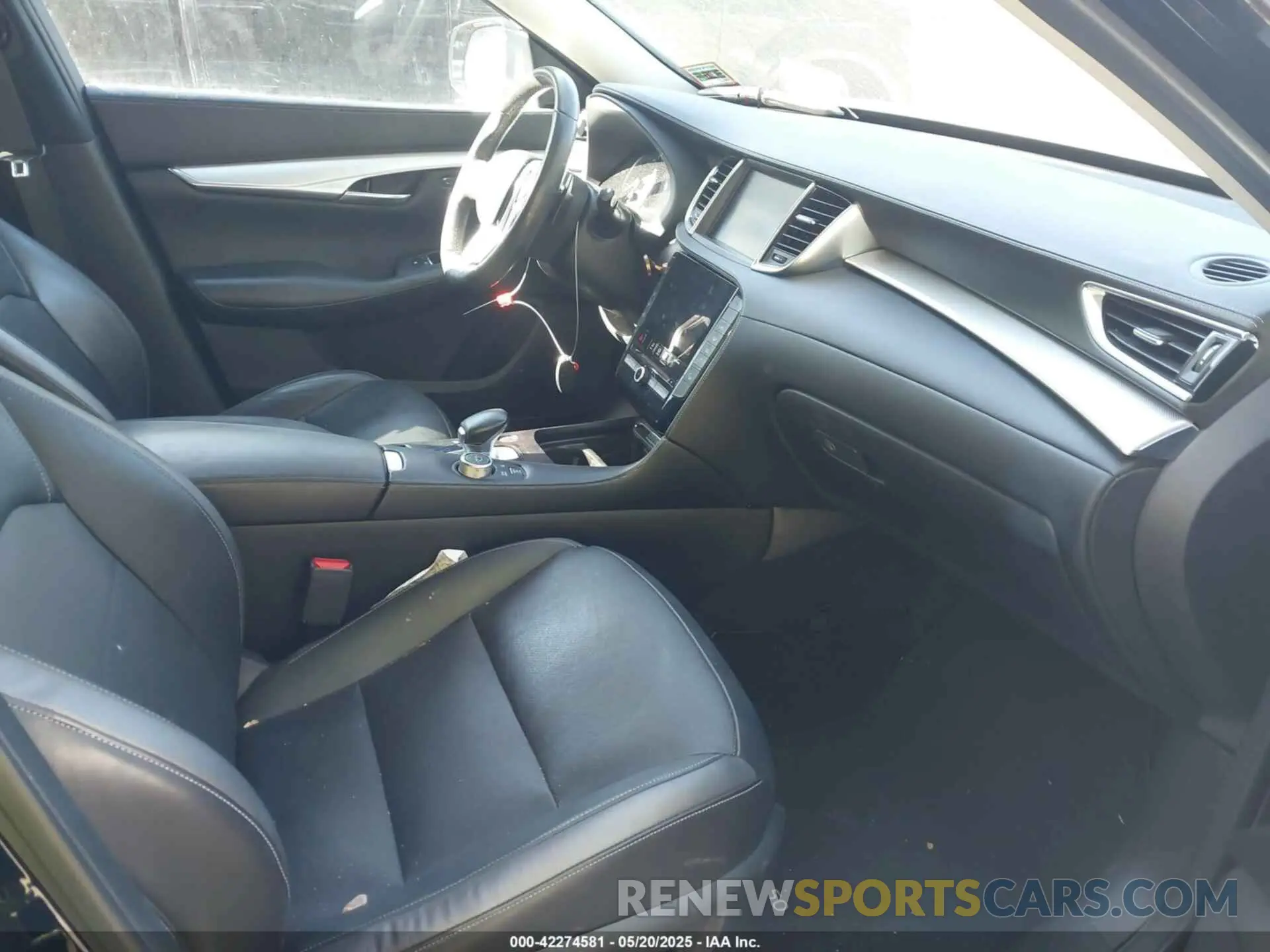 5 fotografías del automóvil dañado 3PCAJ5M32KF123757 INFINITI QX50 2019