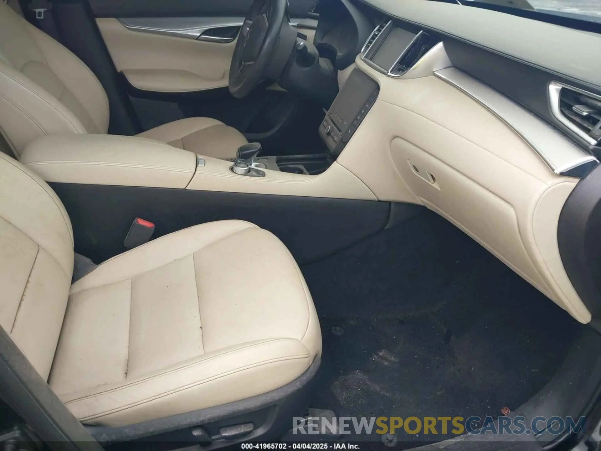 5 fotografías del automóvil dañado 3PCAJ5M32KF147444 INFINITI QX50 2019