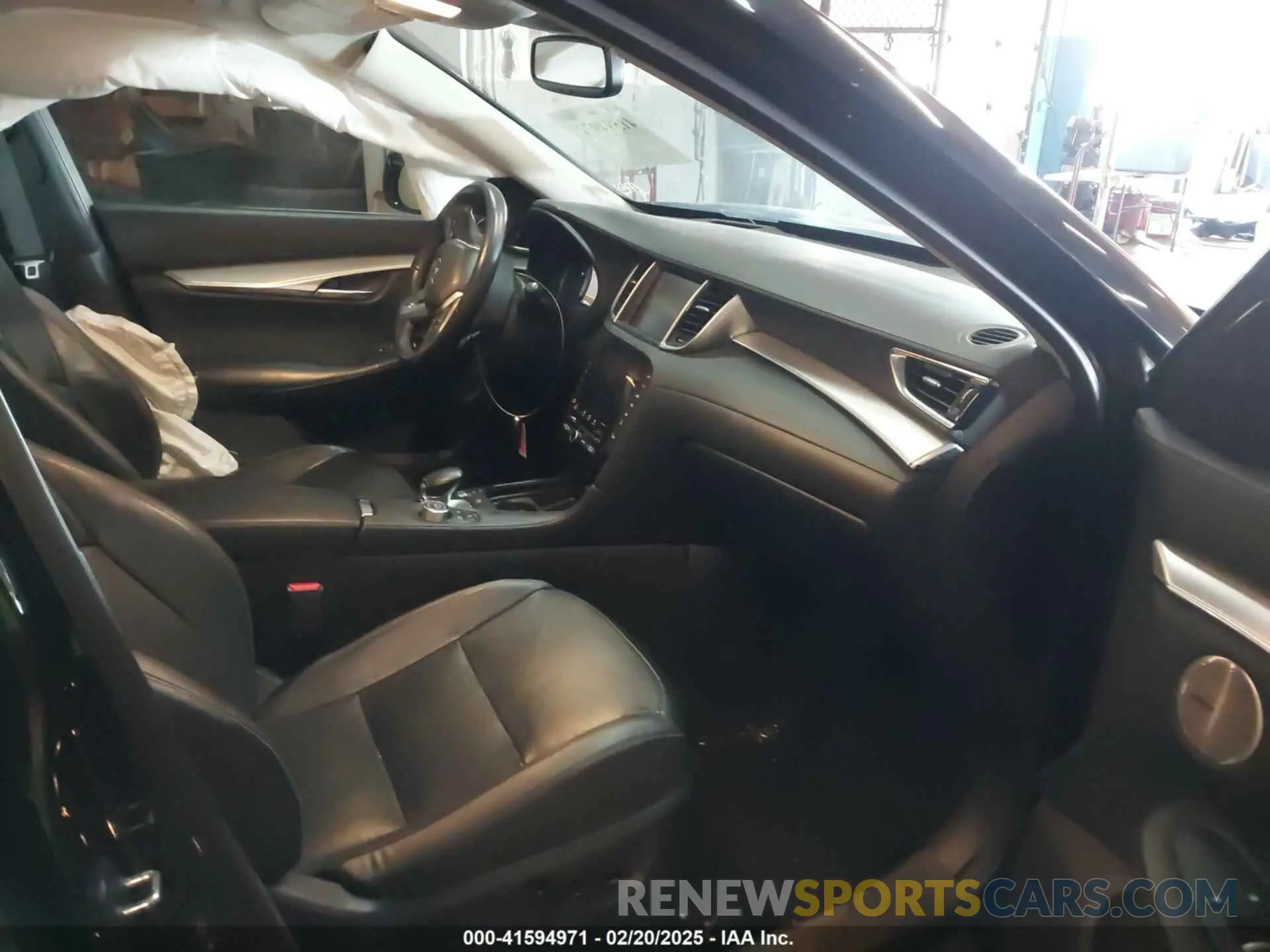 5 fotografías del automóvil dañado 3PCAJ5M36KF106542 INFINITI QX50 2019