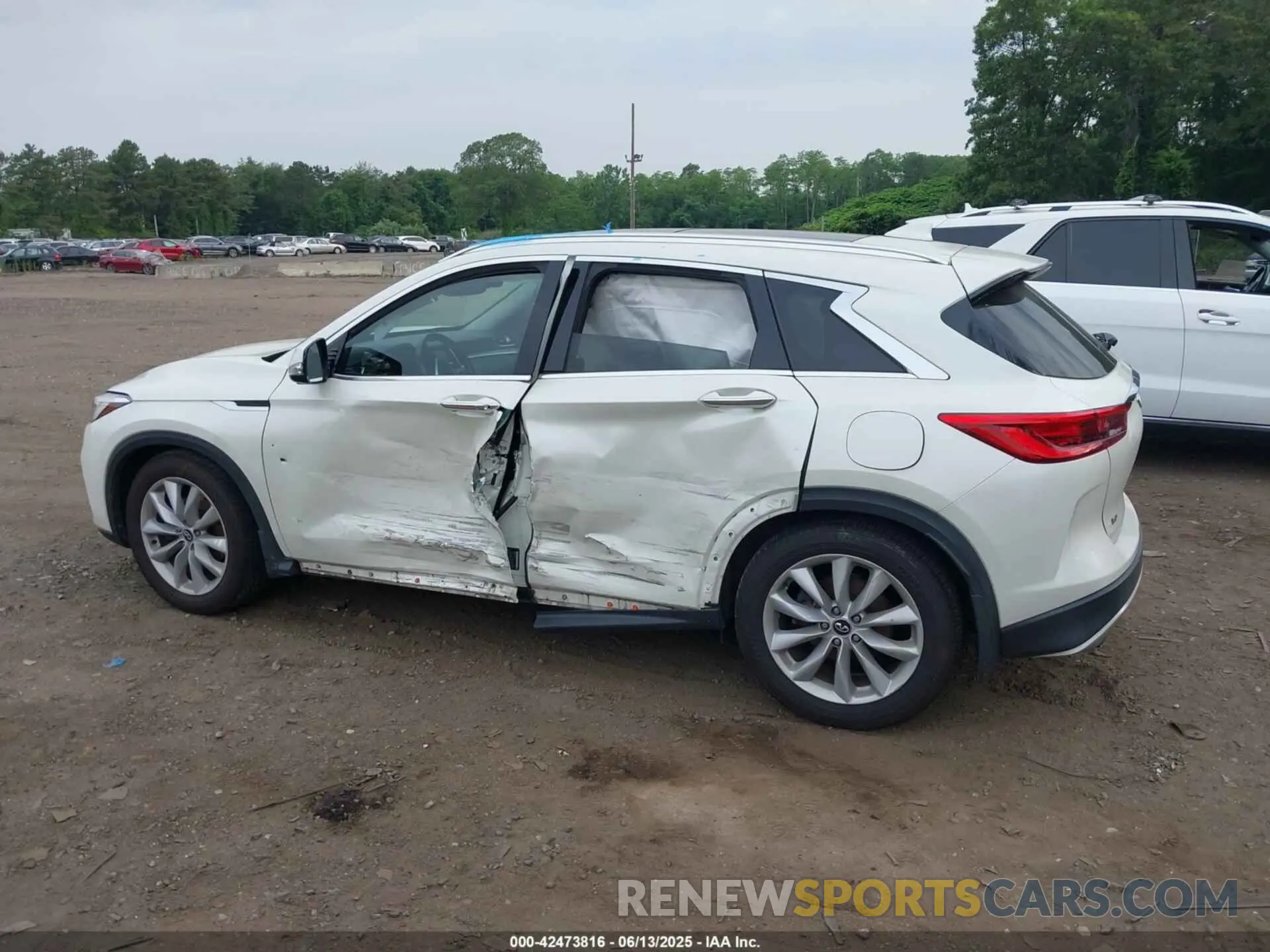 14 fotografías del automóvil dañado 3PCAJ5M3XKF121741 INFINITI QX50 2019