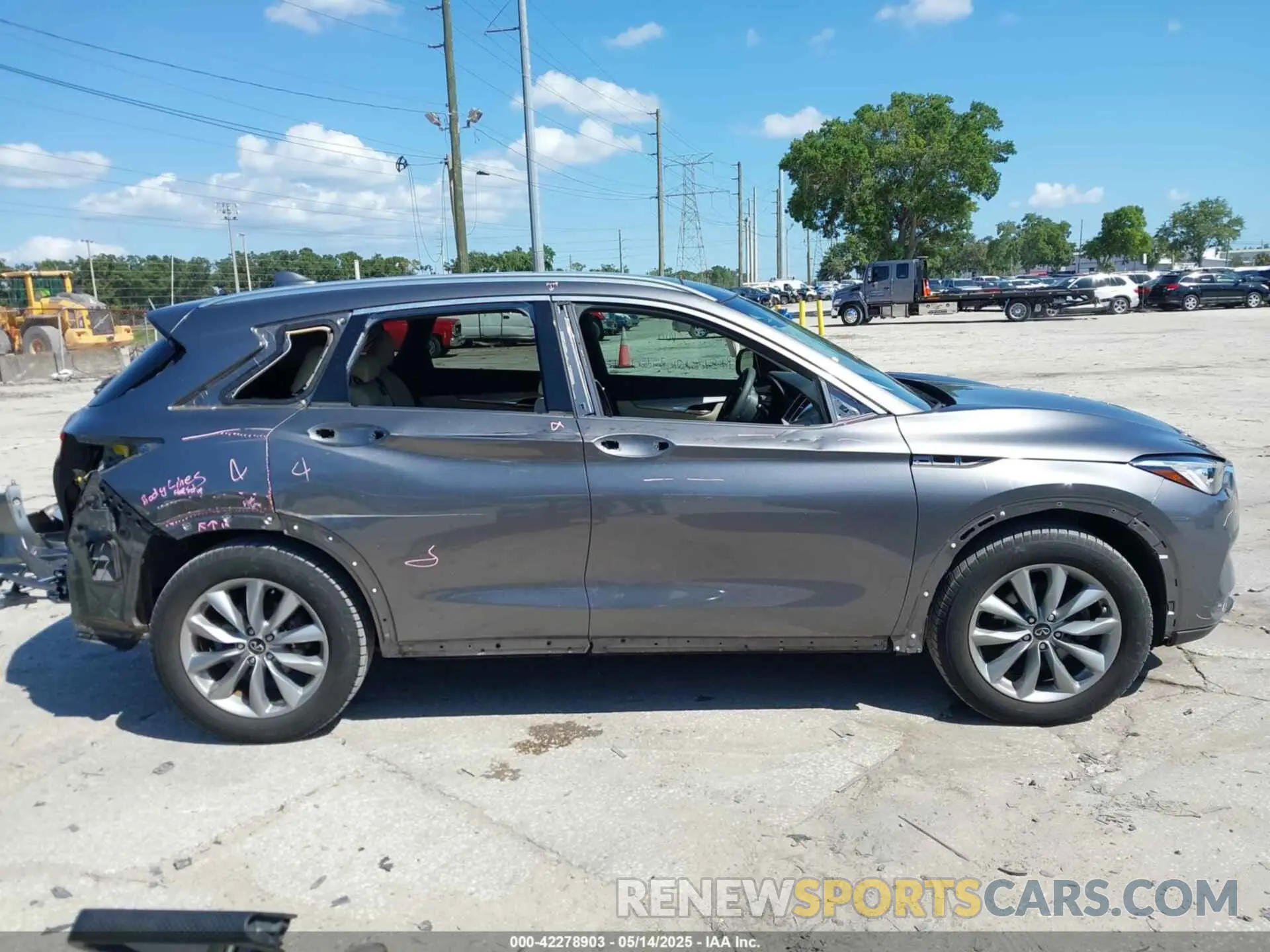 14 fotografías del automóvil dañado 3PCAJ5M13LF103064 INFINITI QX50 2020