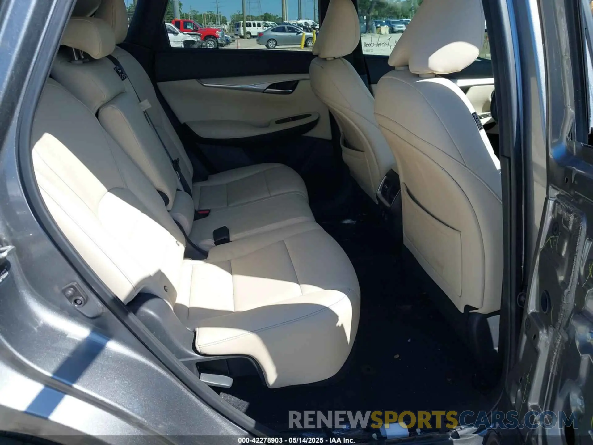 8 fotografías del automóvil dañado 3PCAJ5M13LF103064 INFINITI QX50 2020