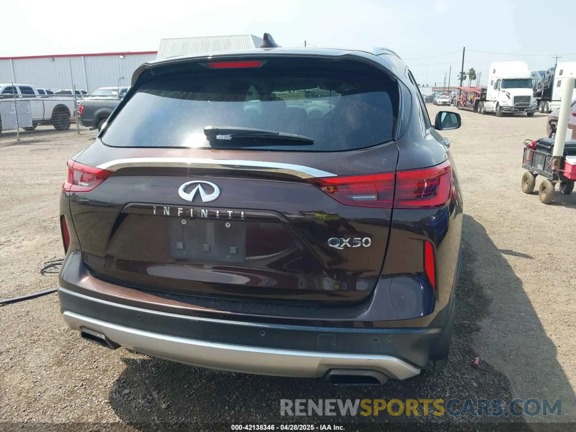 16 fotografías del automóvil dañado 3PCAJ5M18LF100693 INFINITI QX50 2020