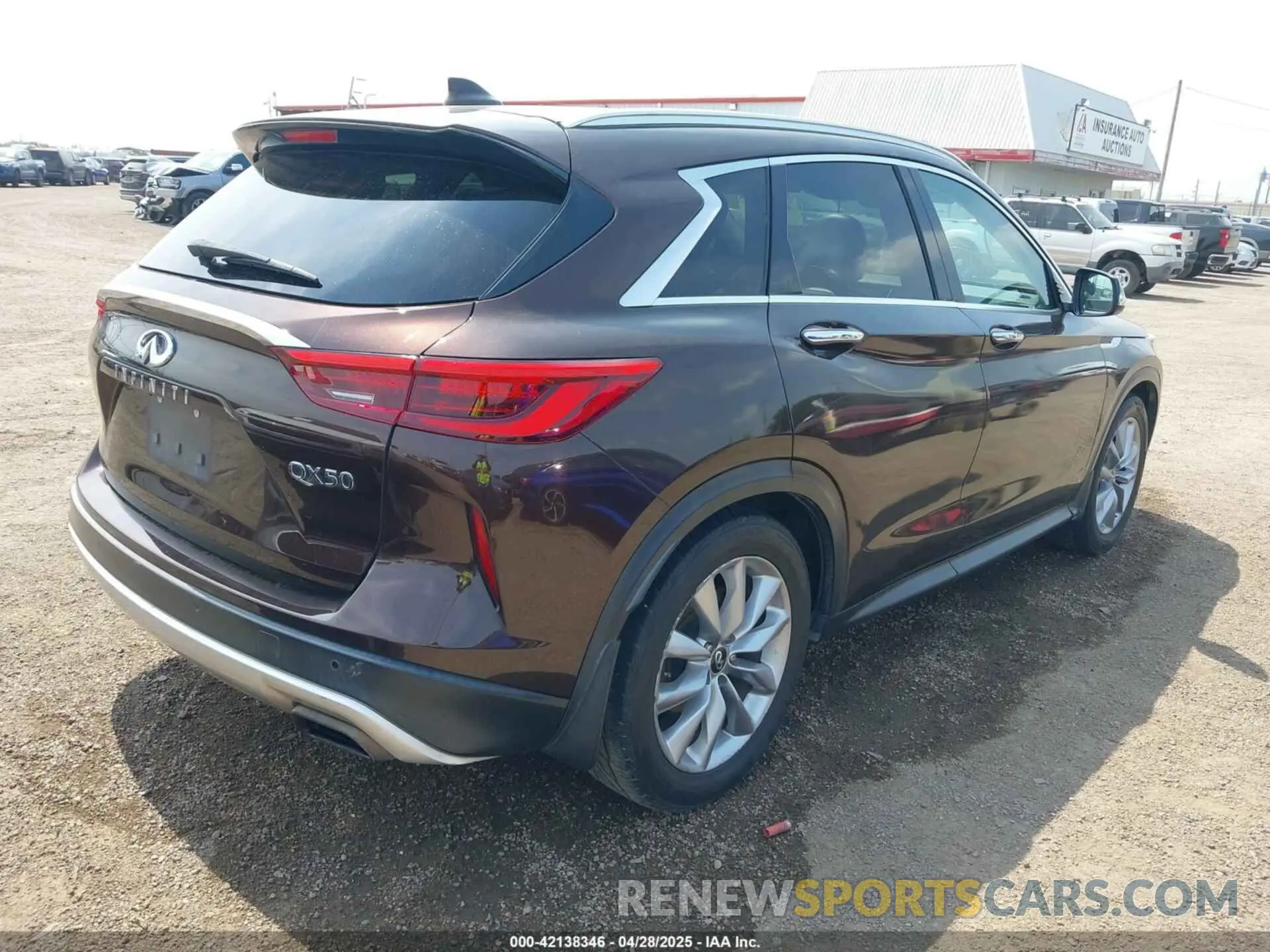 4 fotografías del automóvil dañado 3PCAJ5M18LF100693 INFINITI QX50 2020