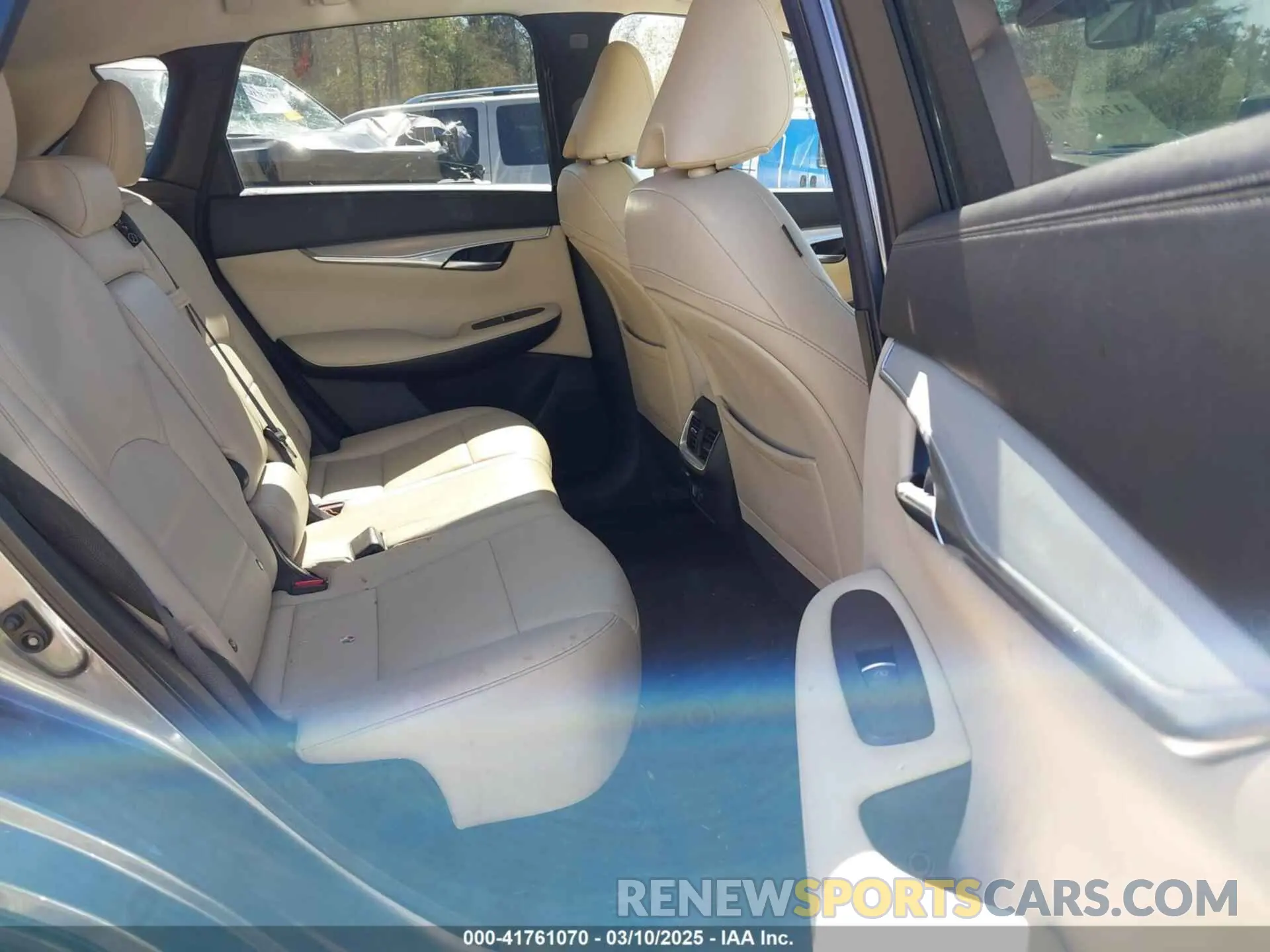 8 fotografías del automóvil dañado 3PCAJ5M1XLF101179 INFINITI QX50 2020