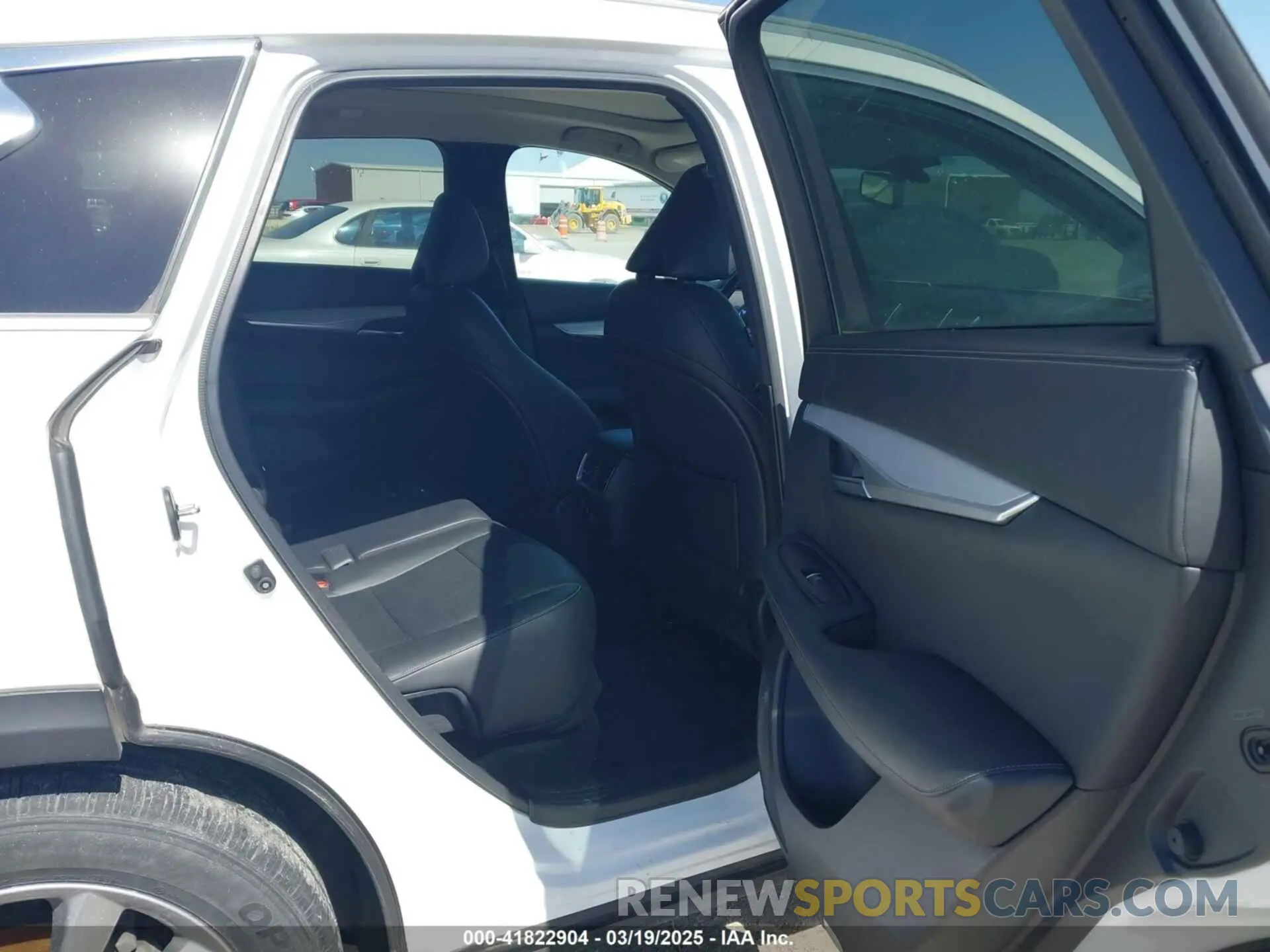 8 fotografías del automóvil dañado 3PCAJ5M32LF103266 INFINITI QX50 2020