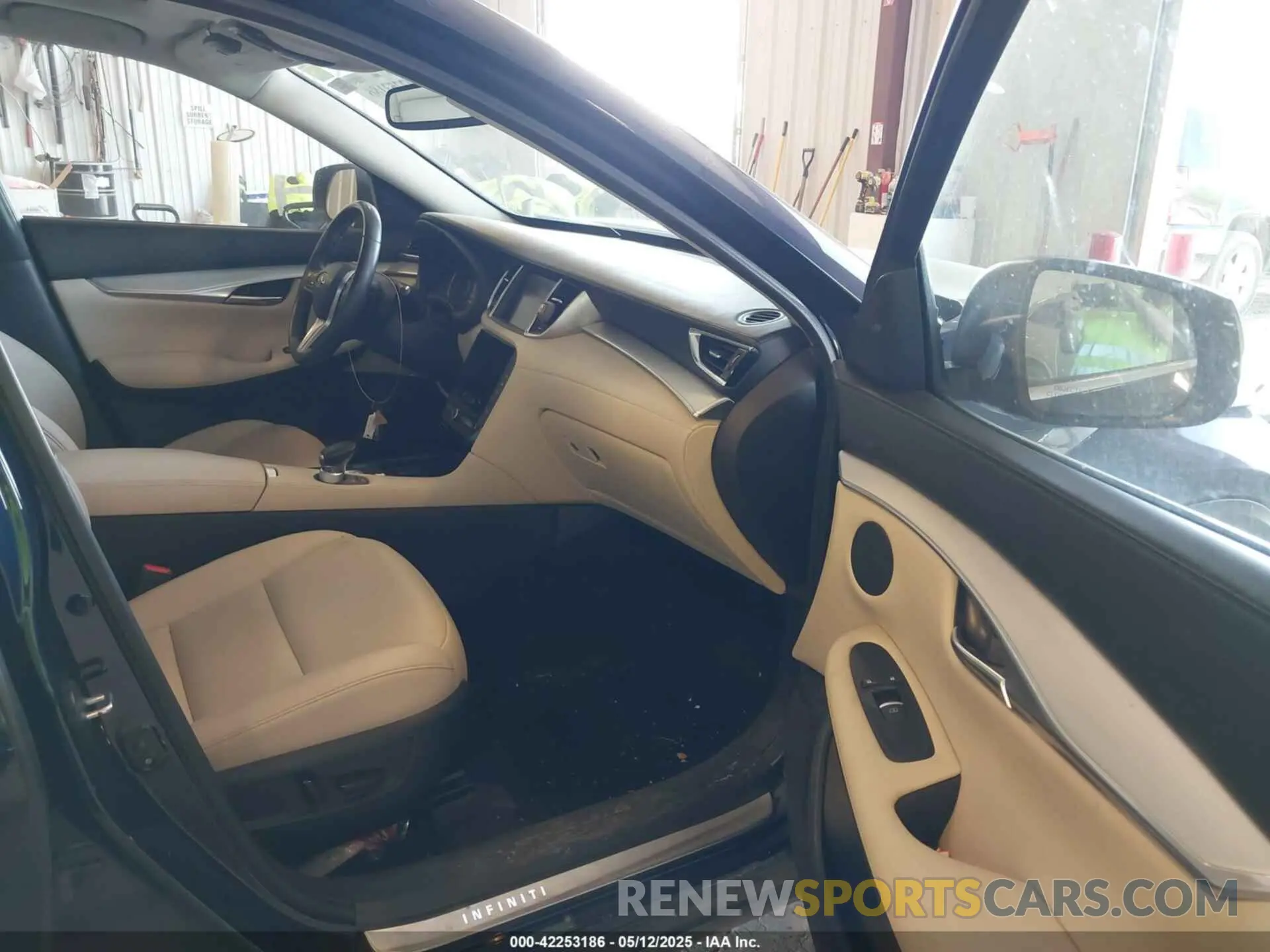 5 fotografías del automóvil dañado 3PCAJ5M34LF119677 INFINITI QX50 2020