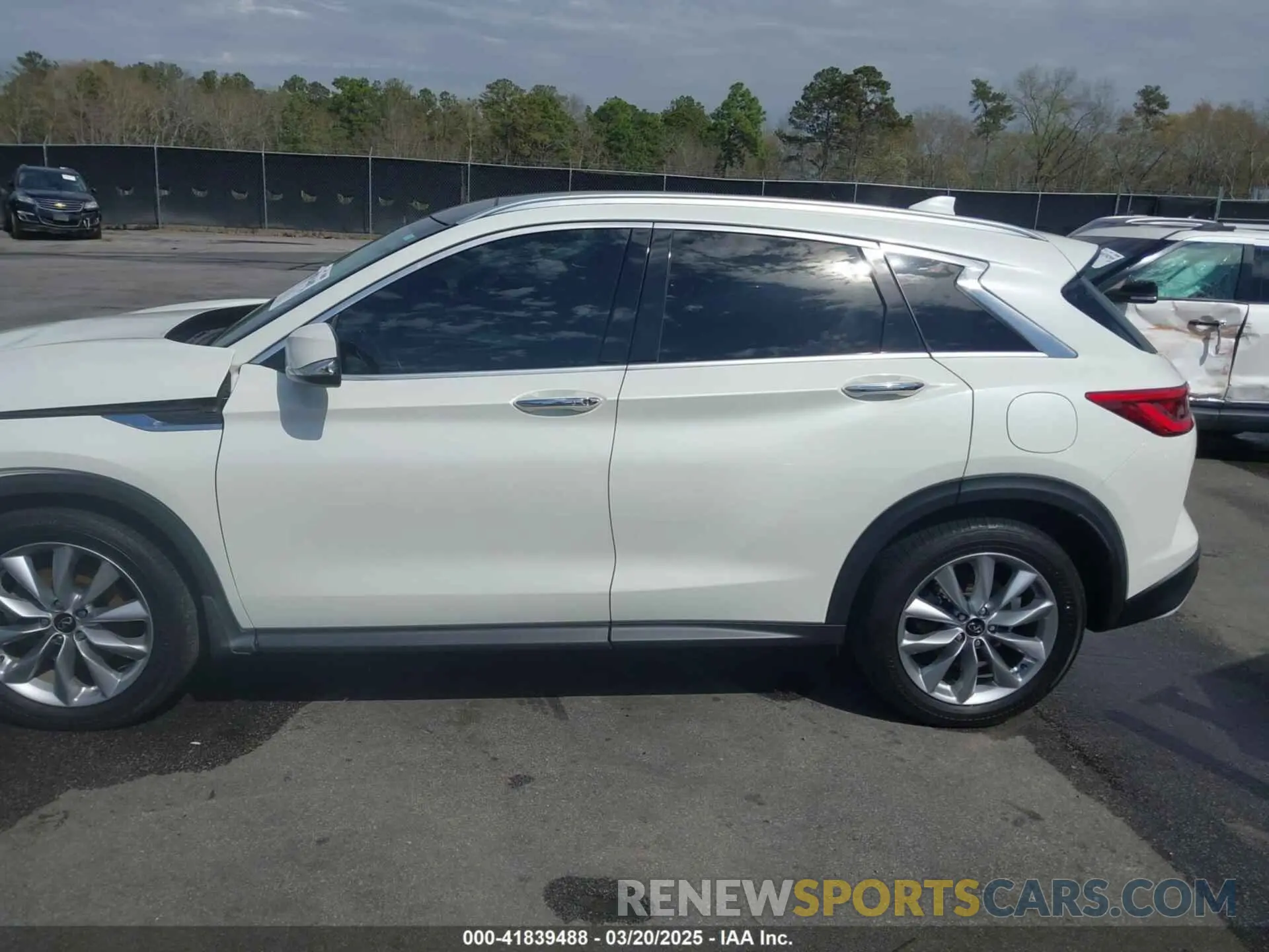 14 fotografías del automóvil dañado 3PCAJ5M36LF111211 INFINITI QX50 2020