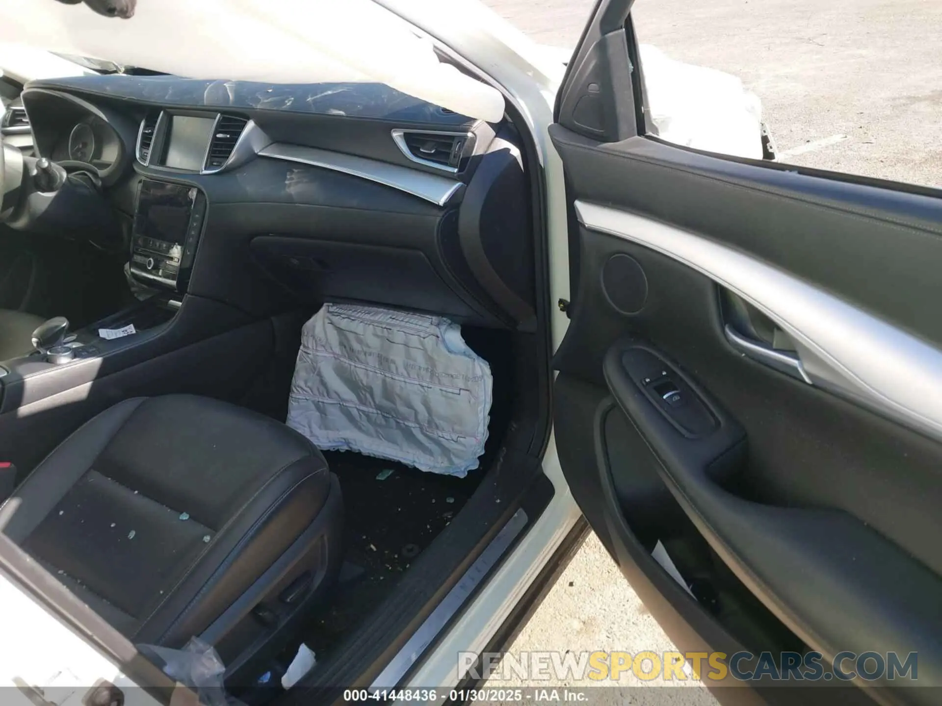 5 fotografías del automóvil dañado 3PCAJ5M37LF111864 INFINITI QX50 2020