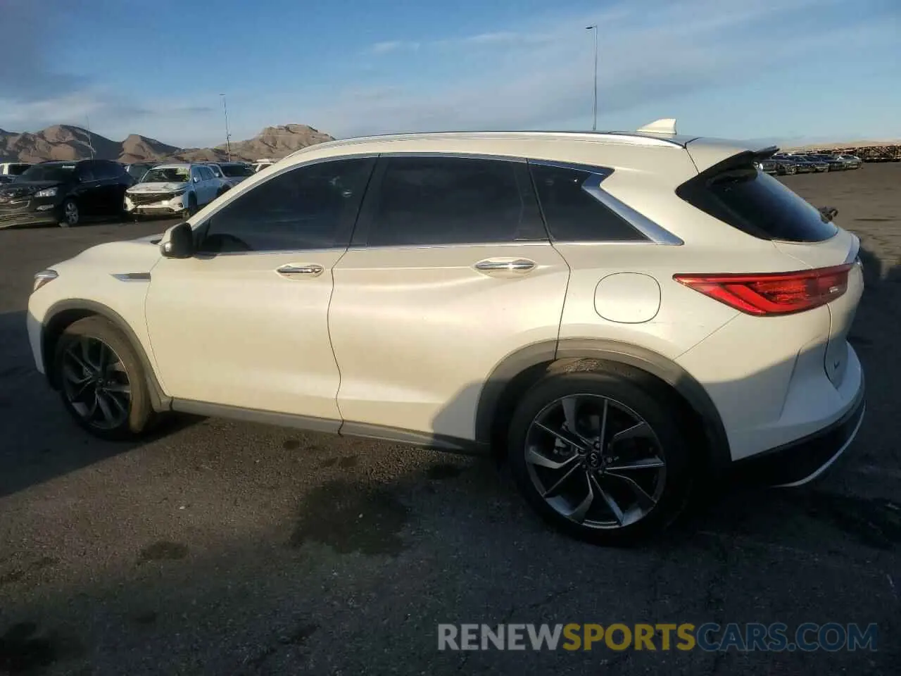 2 fotografías del automóvil dañado 3PCAJ5M39LF118184 INFINITI QX50 2020