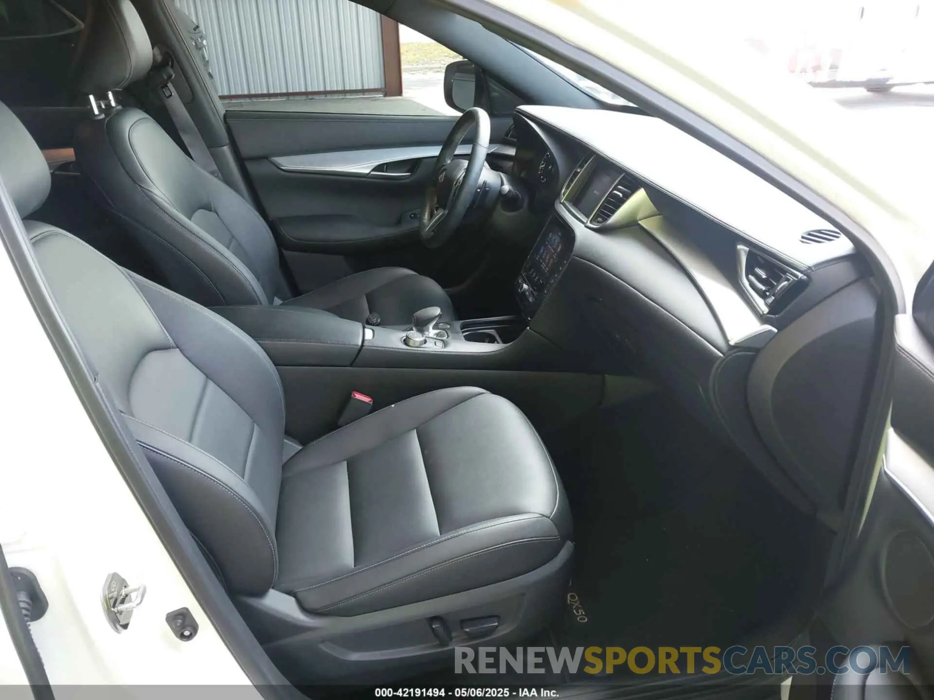 5 fotografías del automóvil dañado 3PCAJ5BA2MF112939 INFINITI QX50 2021