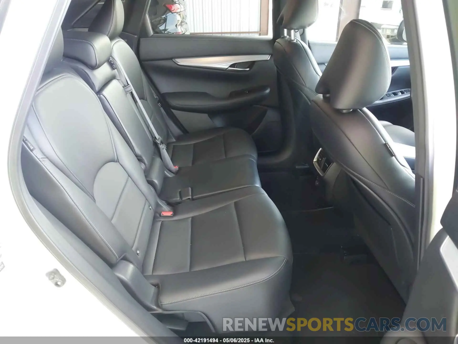 8 fotografías del automóvil dañado 3PCAJ5BA2MF112939 INFINITI QX50 2021