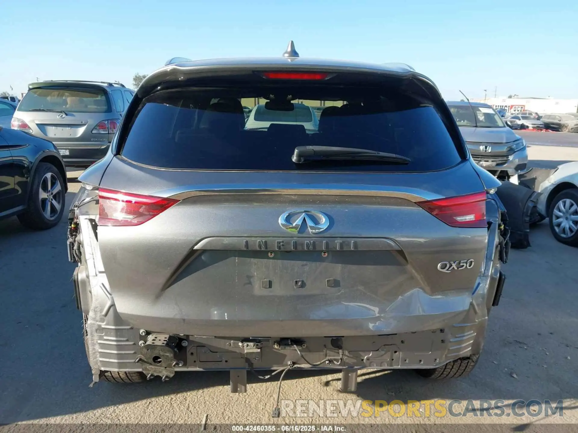 17 fotografías del automóvil dañado 3PCAJ5BA4MF113543 INFINITI QX50 2021