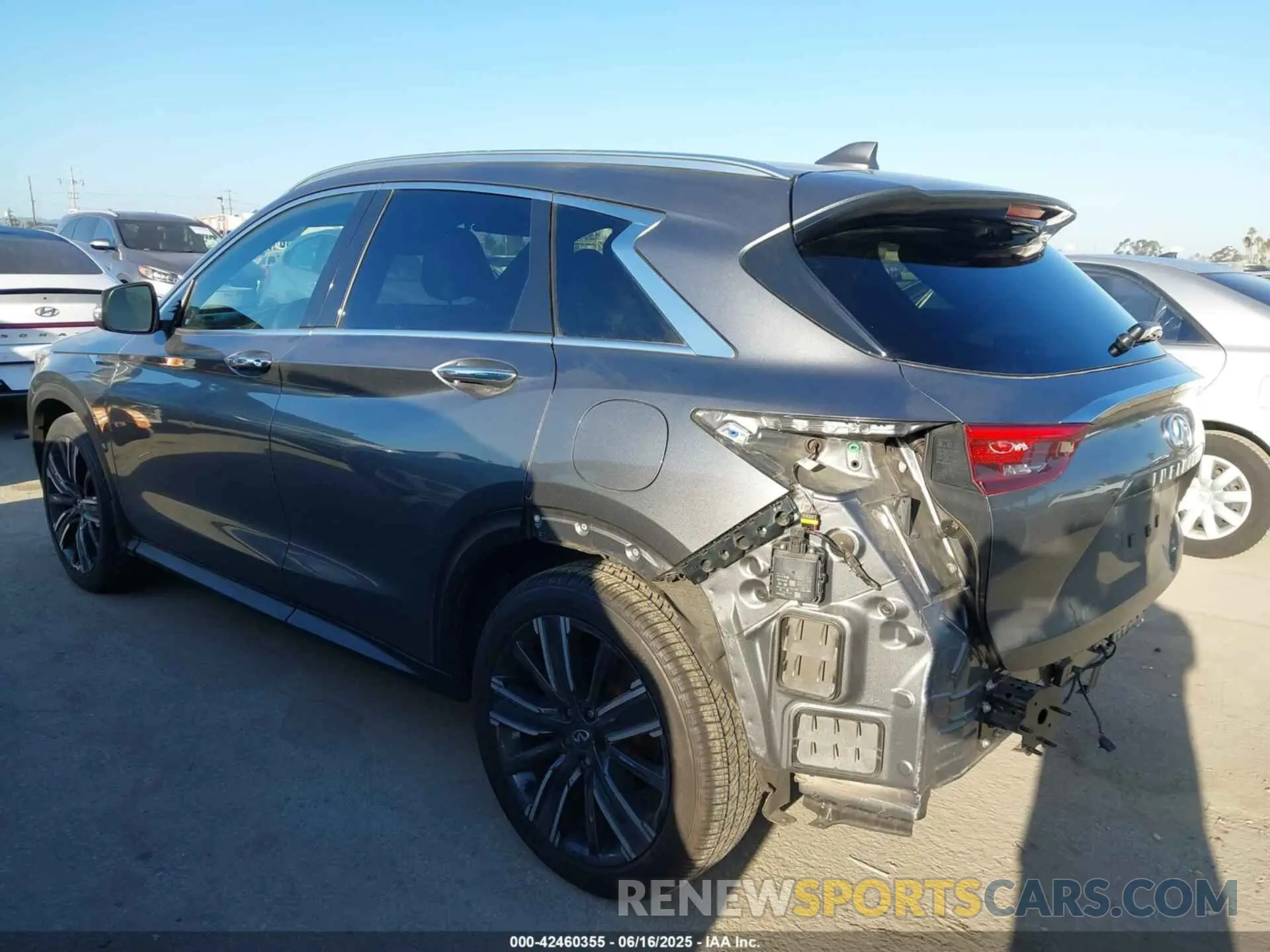 3 fotografías del automóvil dañado 3PCAJ5BA4MF113543 INFINITI QX50 2021