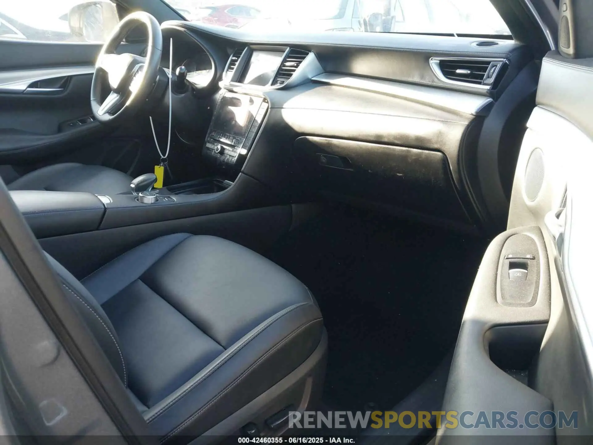 5 fotografías del automóvil dañado 3PCAJ5BA4MF113543 INFINITI QX50 2021