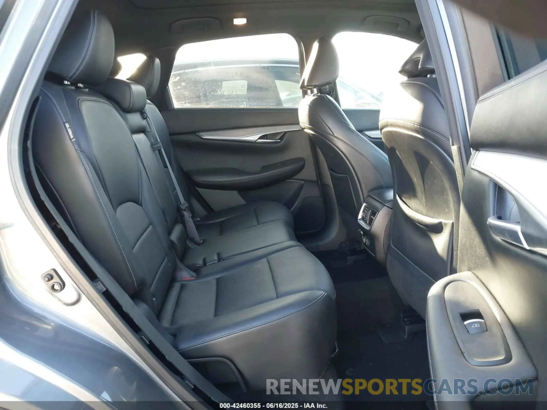 8 fotografías del automóvil dañado 3PCAJ5BA4MF113543 INFINITI QX50 2021
